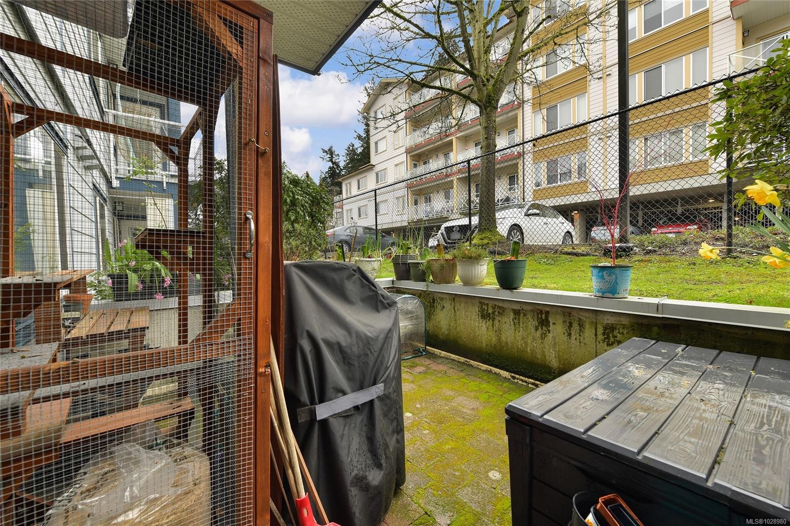









383


Wale

Rd, 102,
Colwood,




BC
V9B 2P9

