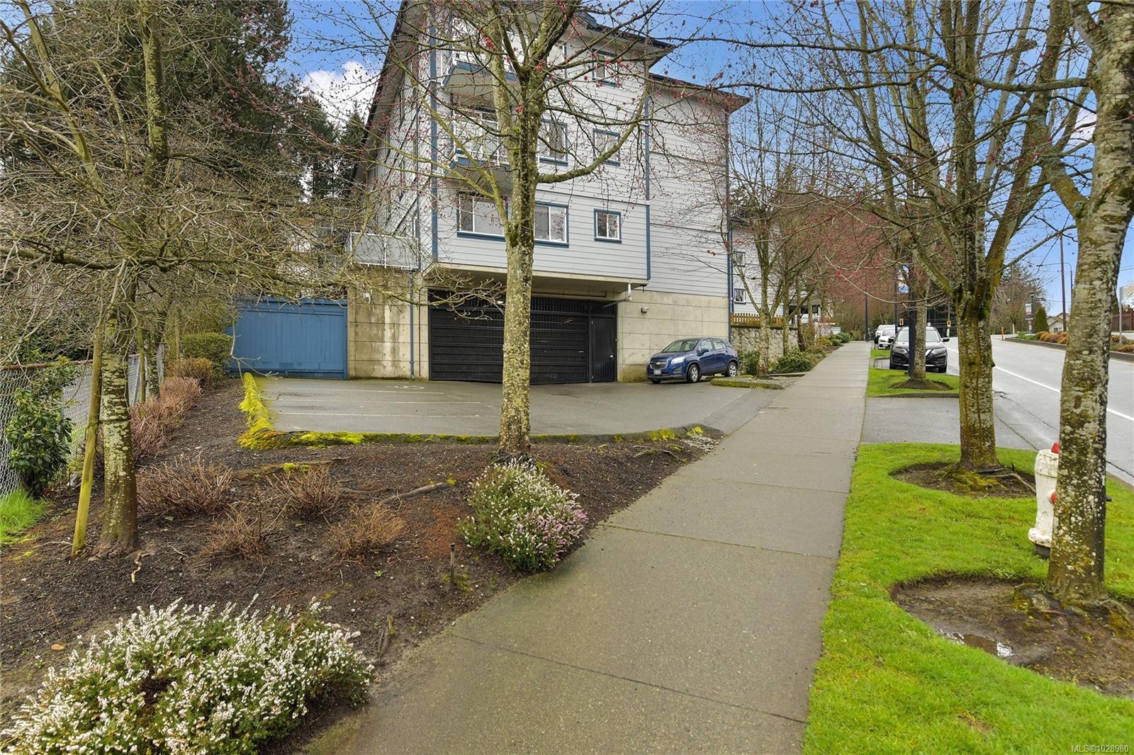 









383


Wale

Rd, 102,
Colwood,




BC
V9B 2P9

