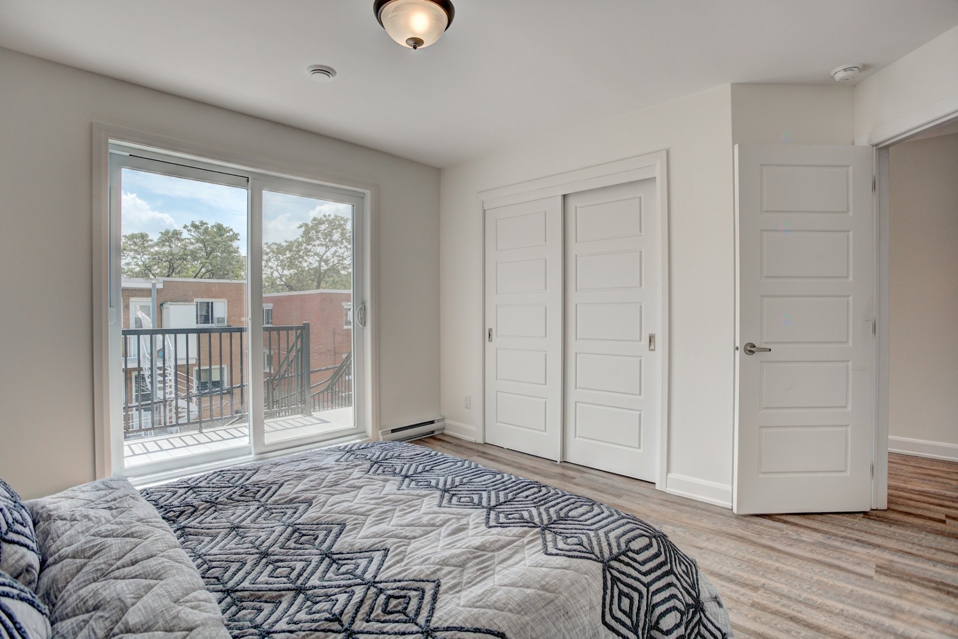 









3950


Rue Lacordaire

,
Montréal (Mercier/Hochelaga-Maisonneuve),




QC
H1M2P1

