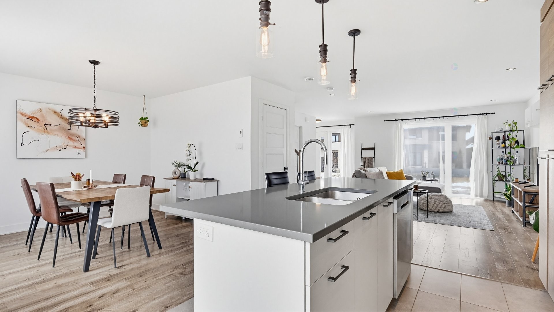 









792

 - 794


Rue Denise-Asselin

,
Beloeil,




QC
J3G0T9

