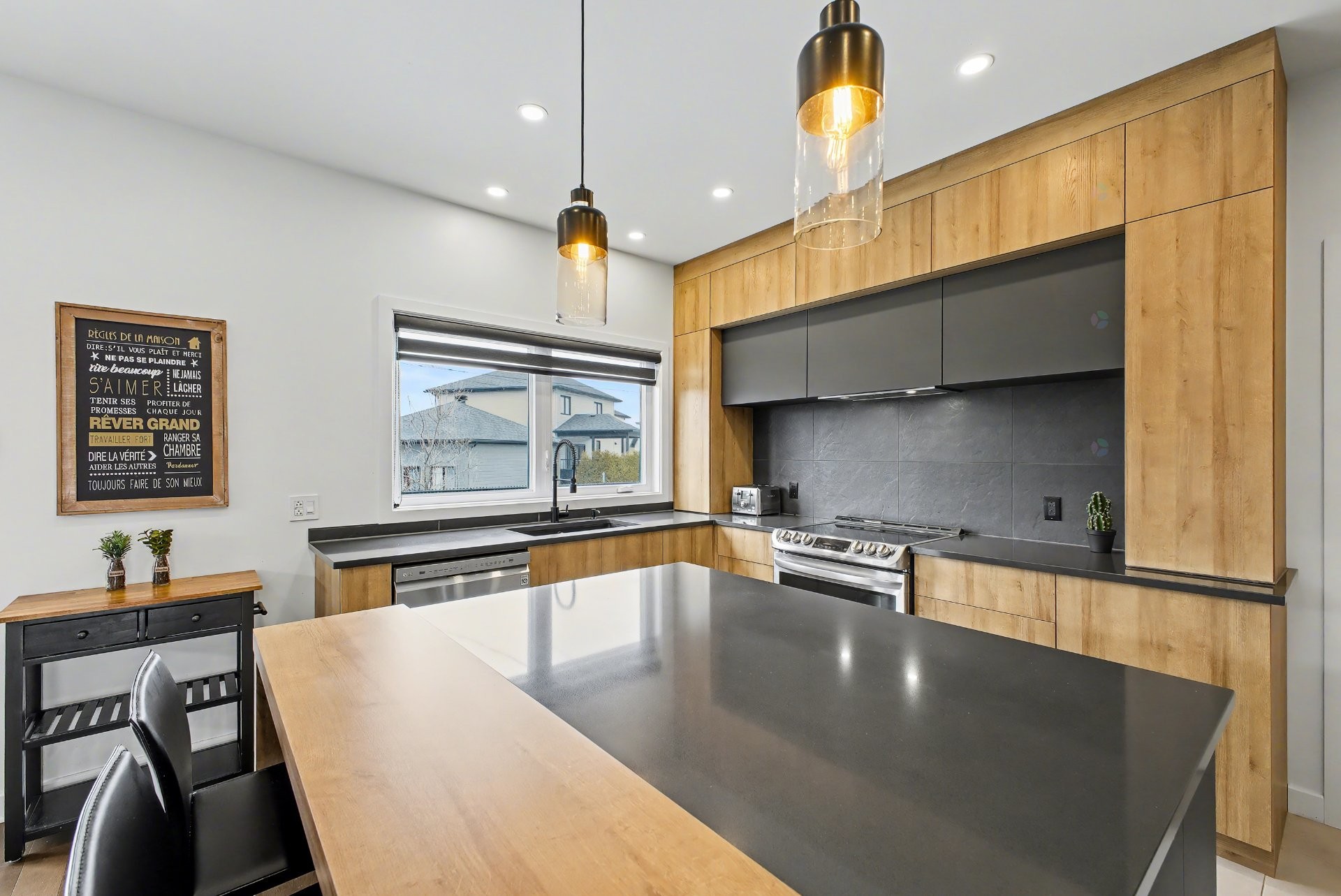 









3488

 - 3490


Rue Charlotte-Dubuc

,
Carignan,




QC
J3L7C6

