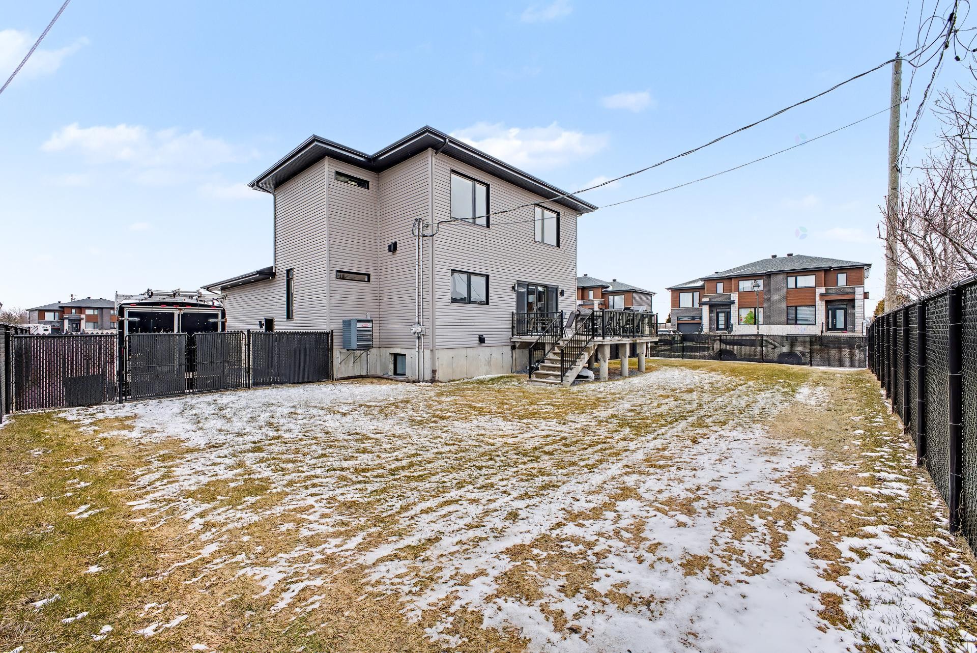 









3488

 - 3490


Rue Charlotte-Dubuc

,
Carignan,




QC
J3L7C6

