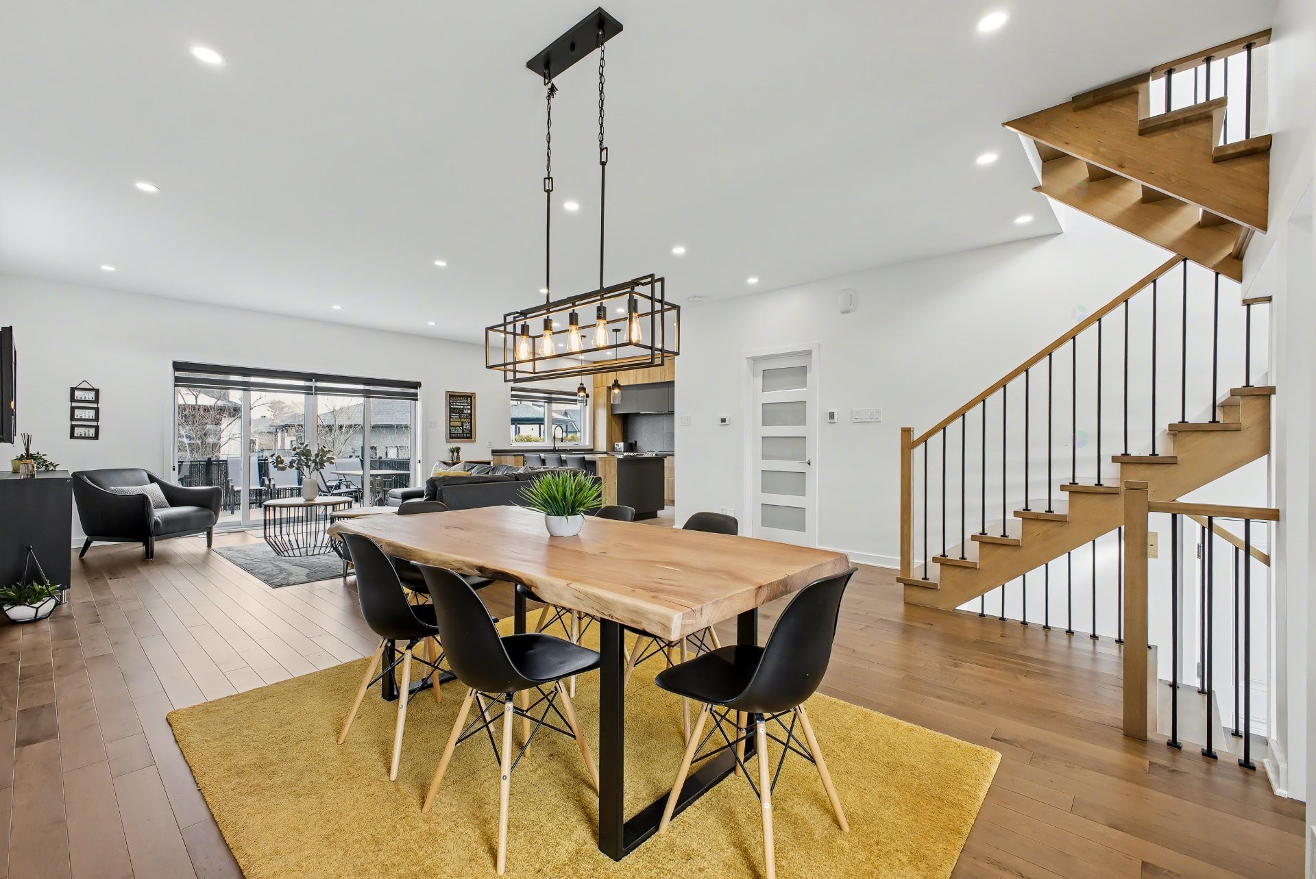 









3488

 - 3490


Rue Charlotte-Dubuc

,
Carignan,




QC
J3L7C6

