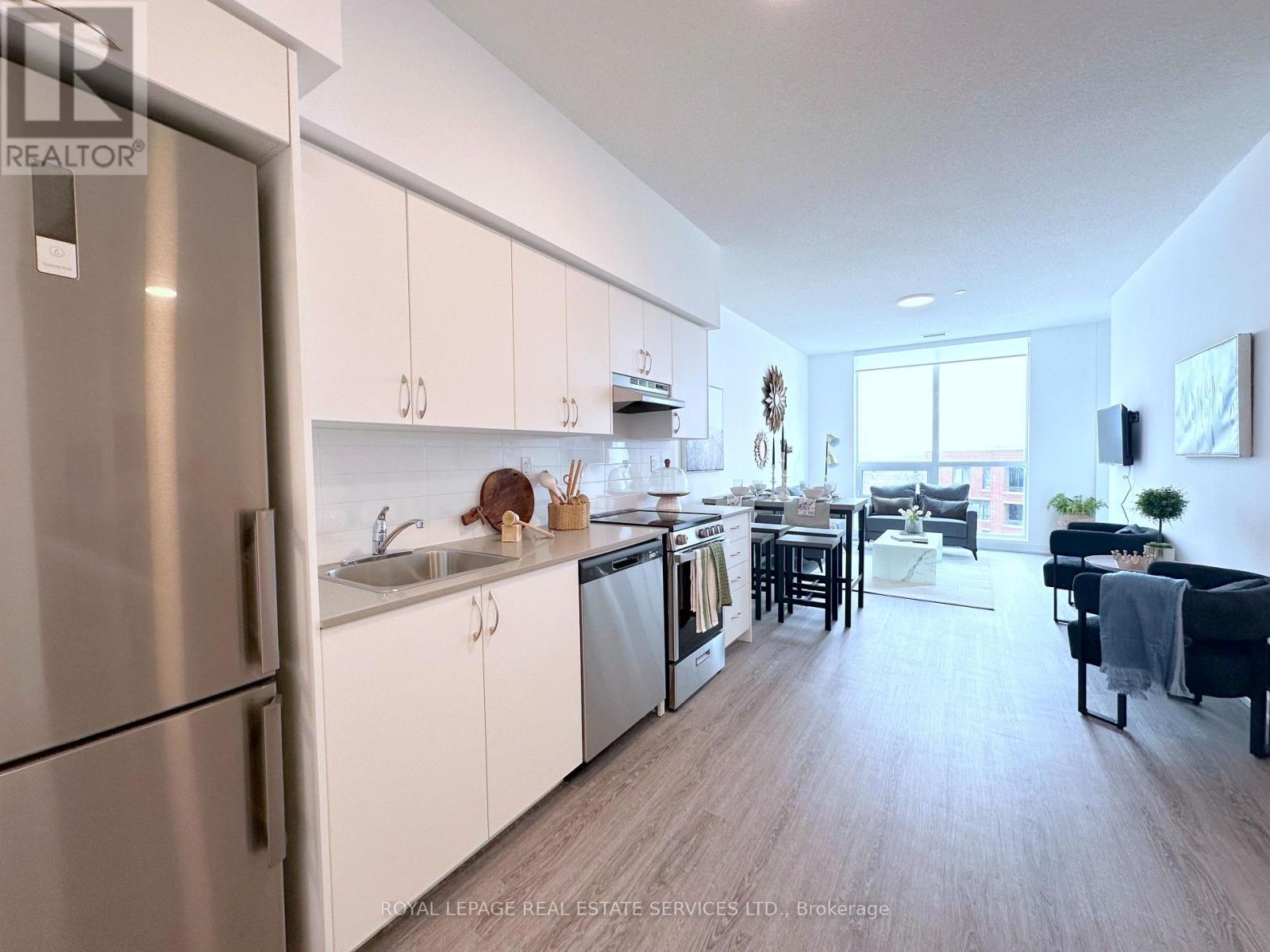 












323 - 25 KITNEY DRIVE

,
Ajax,




Ontario
L1S4S4

