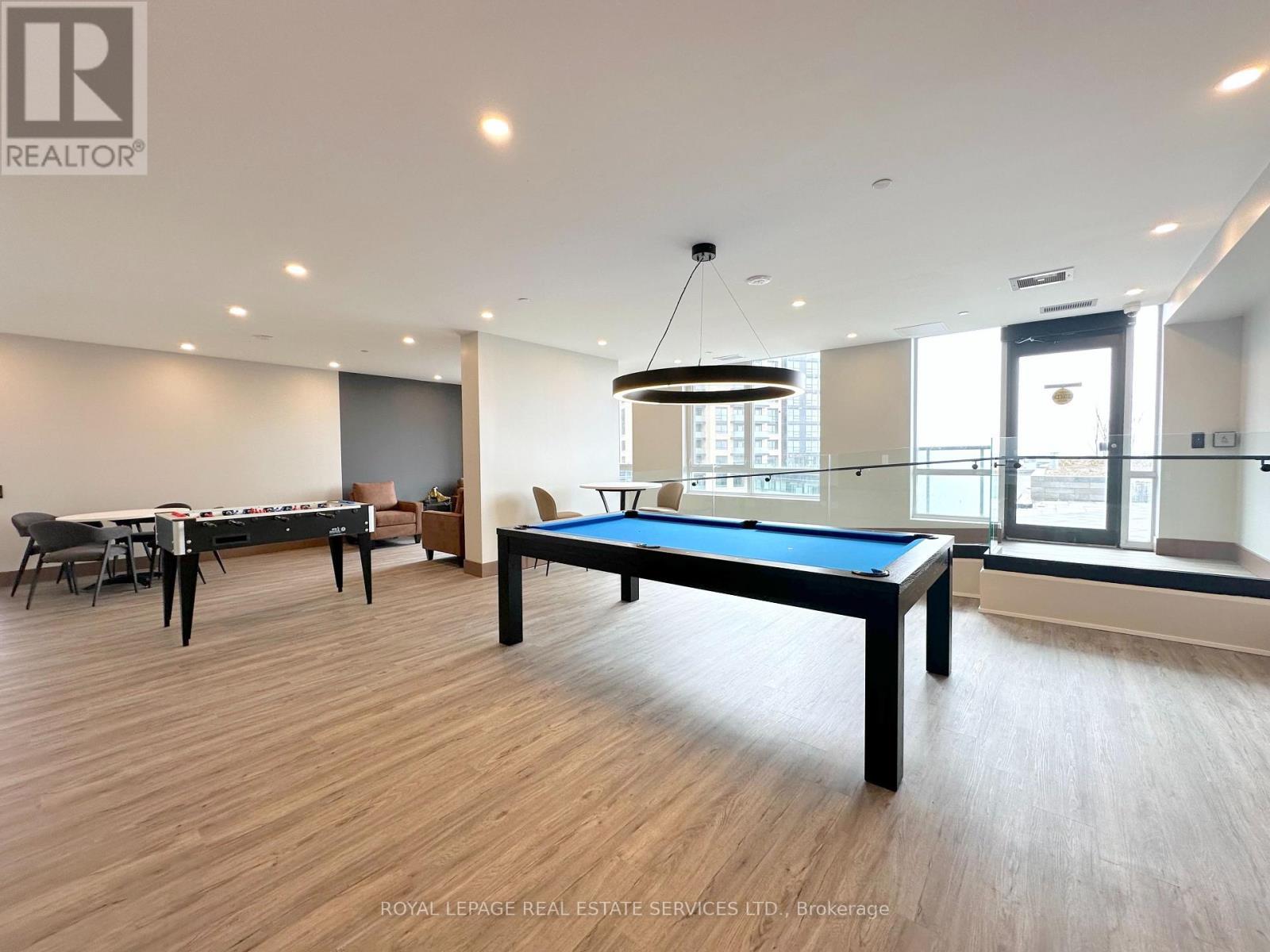 












323 - 25 KITNEY DRIVE

,
Ajax,




Ontario
L1S4S4

