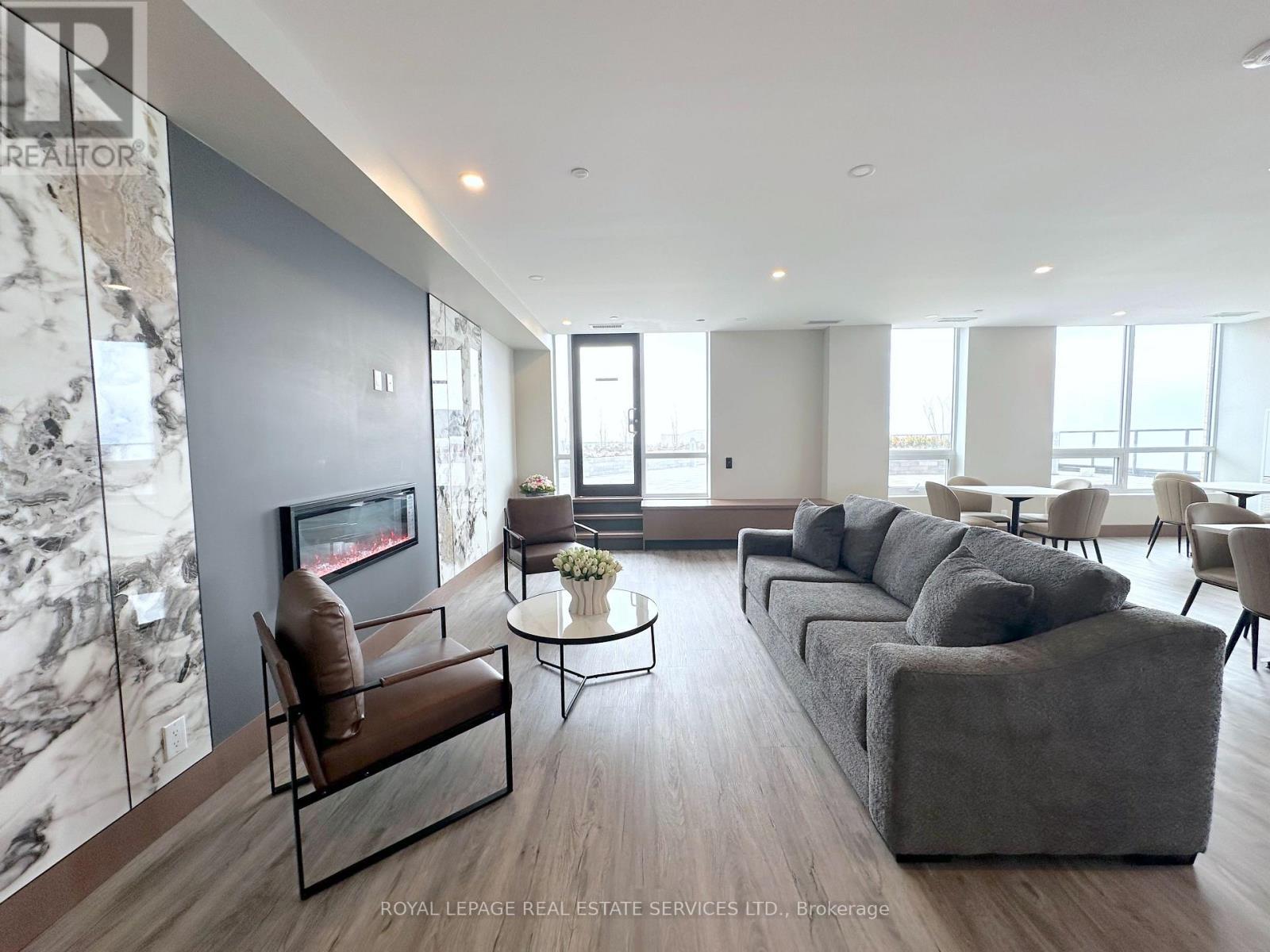 












323 - 25 KITNEY DRIVE

,
Ajax,




Ontario
L1S4S4

