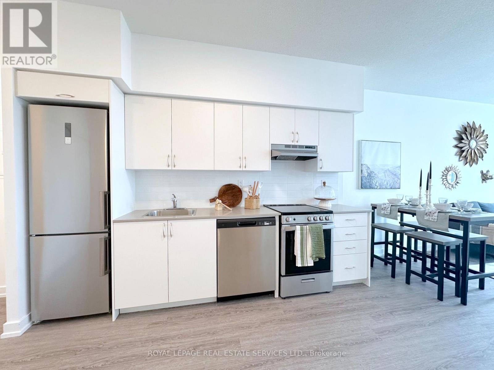 












323 - 25 KITNEY DRIVE

,
Ajax,




Ontario
L1S4S4

