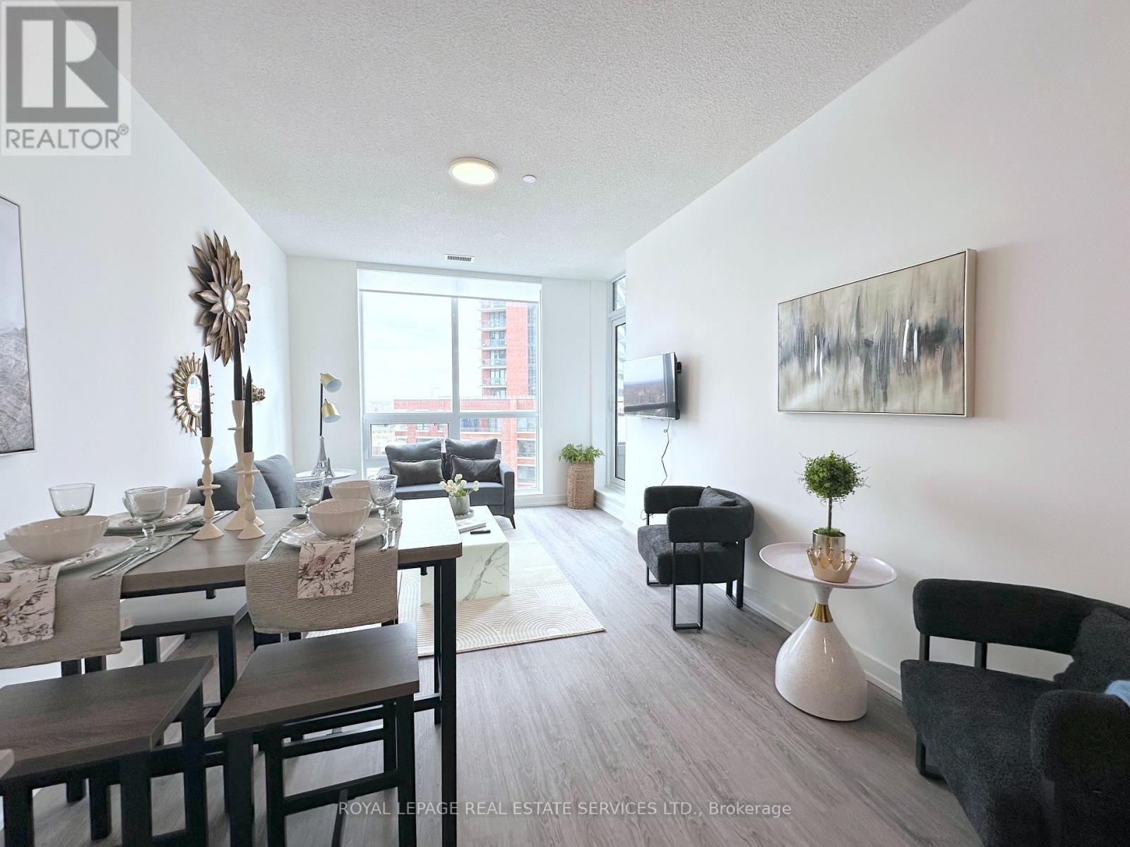 












323 - 25 KITNEY DRIVE

,
Ajax,




Ontario
L1S4S4

