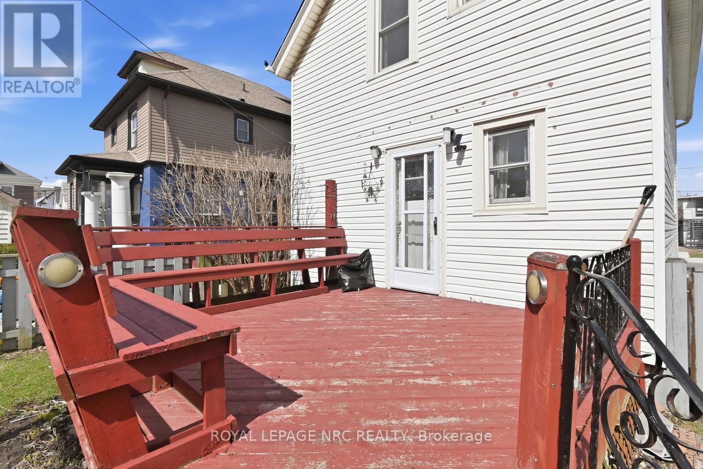 












4634 ARMOURY STREET

,
Niagara Falls (Downtown),




Ontario
L2E1S6

