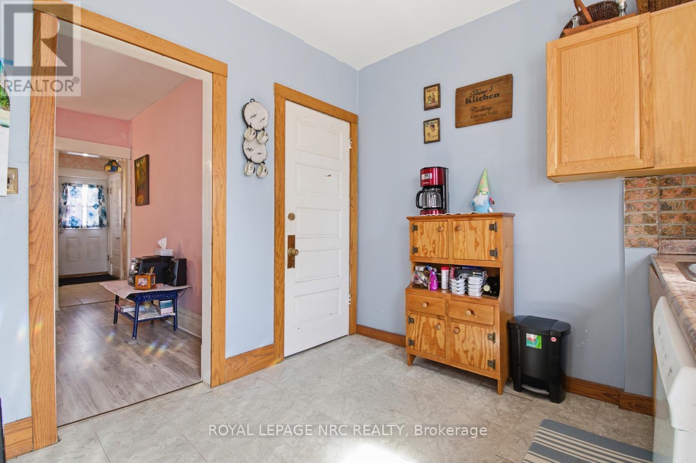 












4634 ARMOURY STREET

,
Niagara Falls (Downtown),




Ontario
L2E1S6


