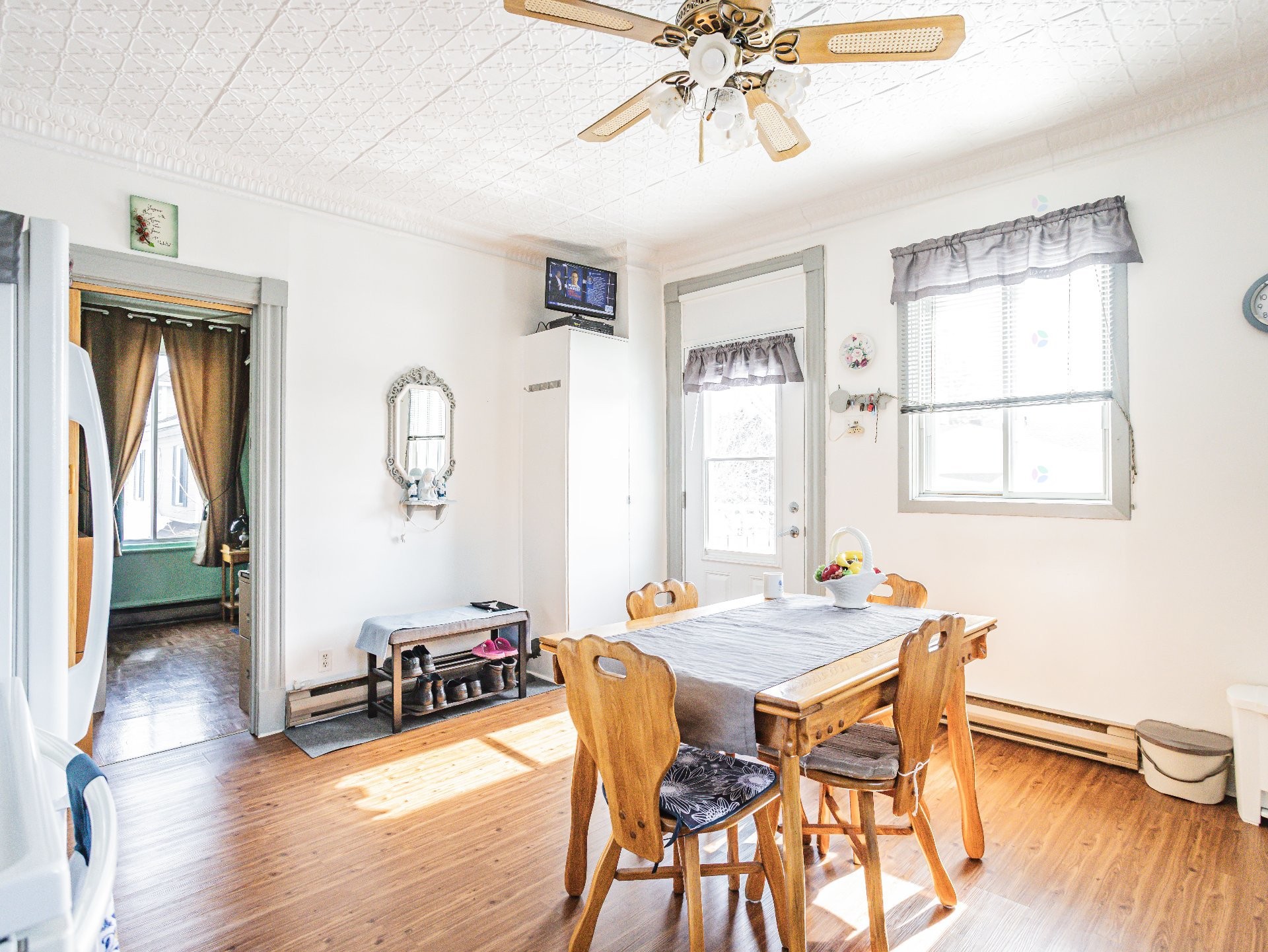 









120


Rue De Montbrun

,
Boucherville,




QC
J4B4V3

