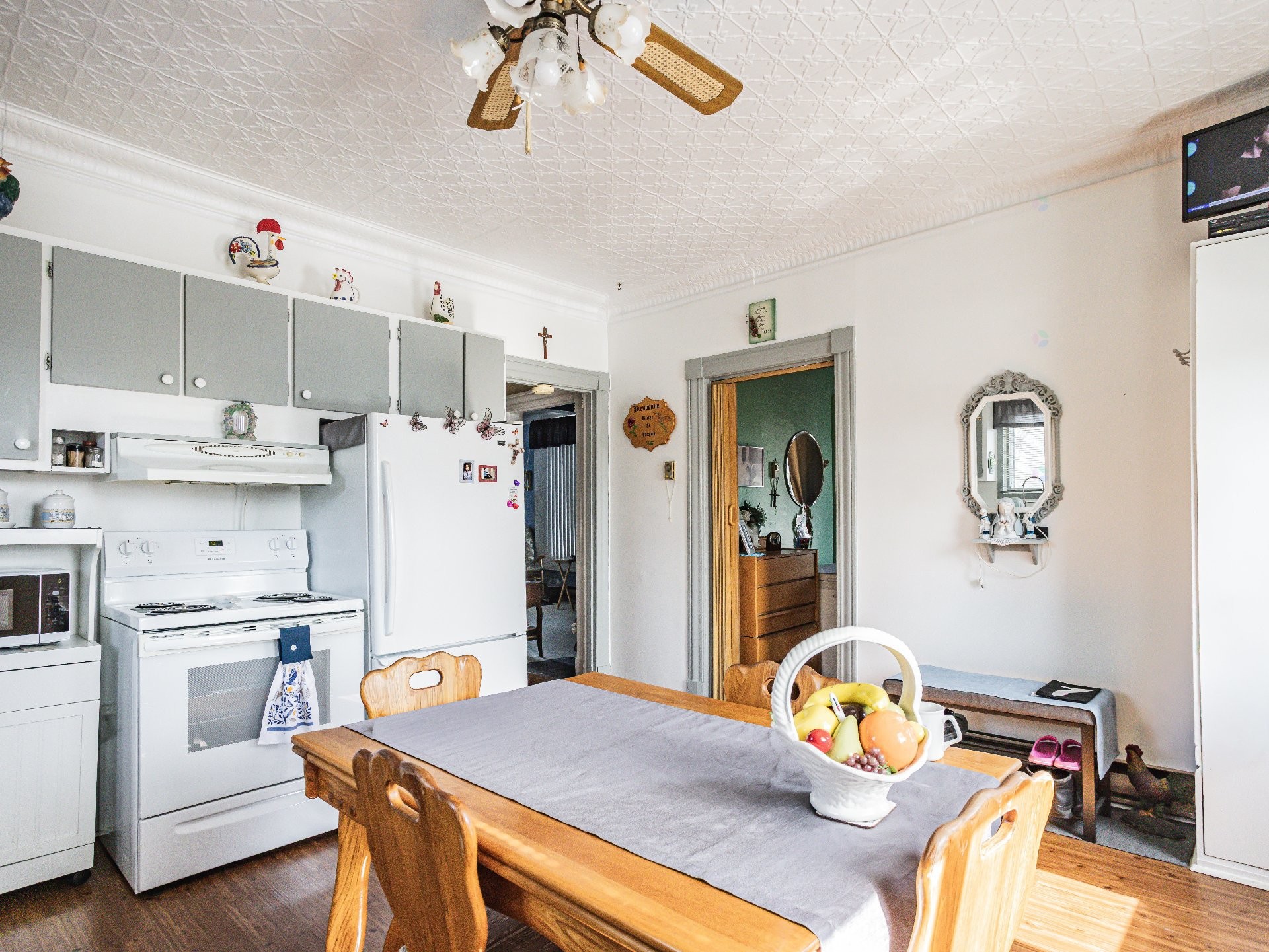 









120


Rue De Montbrun

,
Boucherville,




QC
J4B4V3

