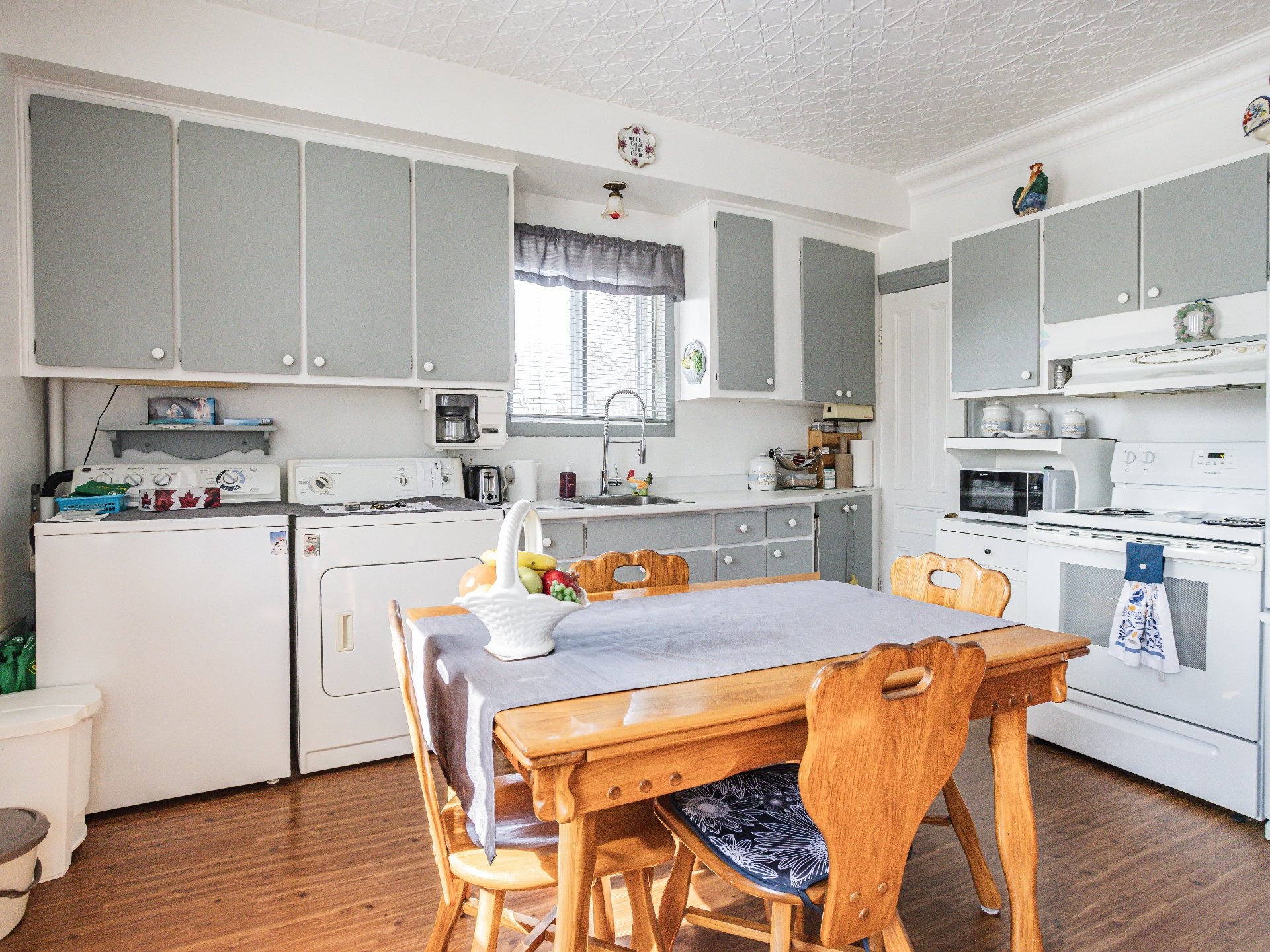 









120


Rue De Montbrun

,
Boucherville,




QC
J4B4V3

