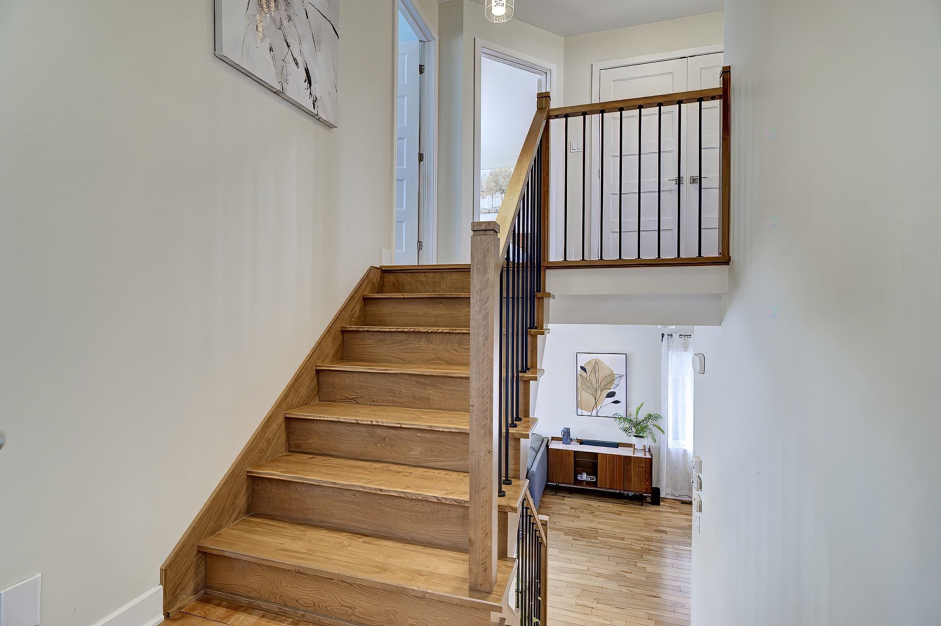 









3645


Rue Orléans

,
Brossard,




QC
J4Y2M1

