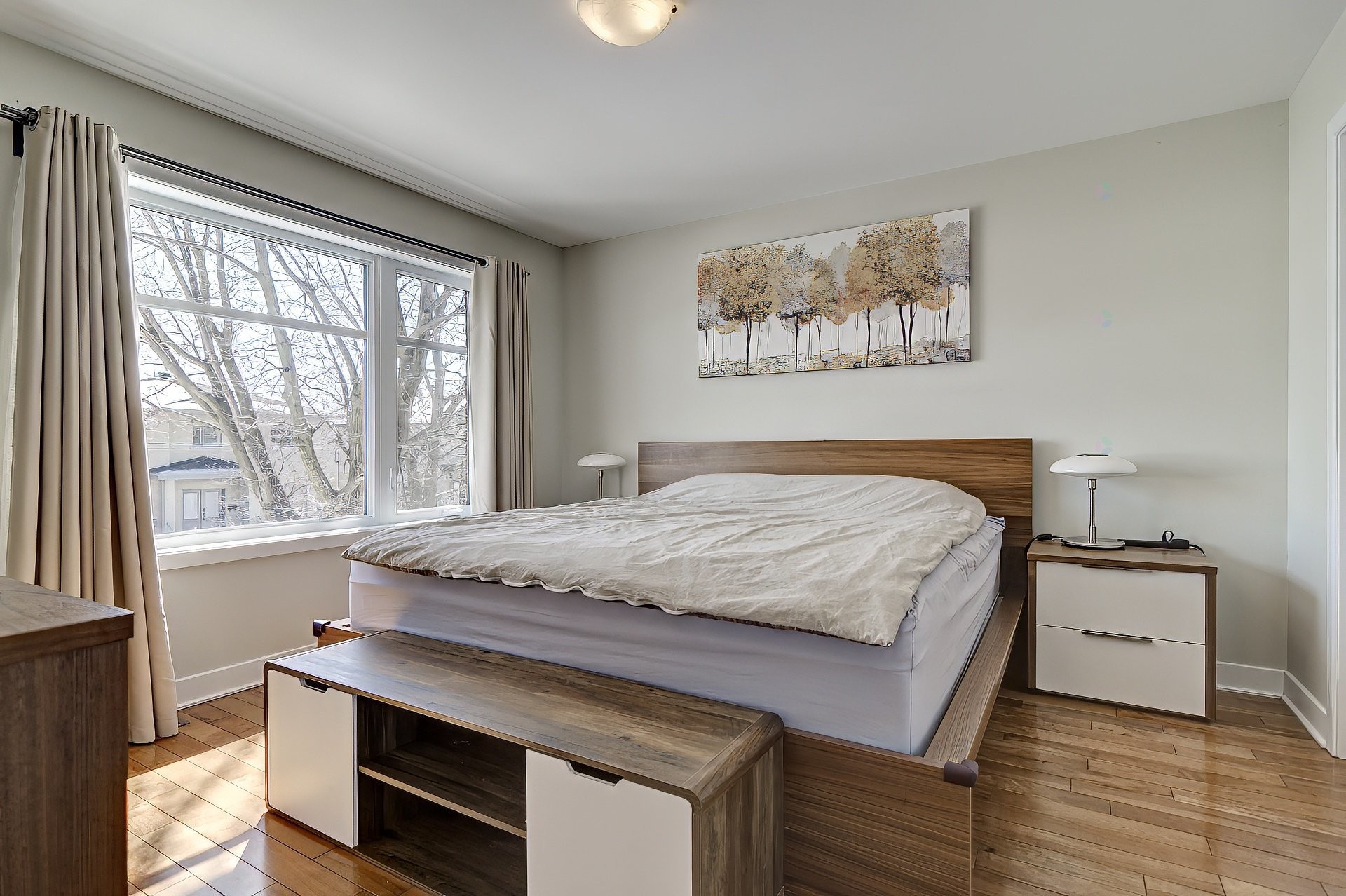 









3645


Rue Orléans

,
Brossard,




QC
J4Y2M1

