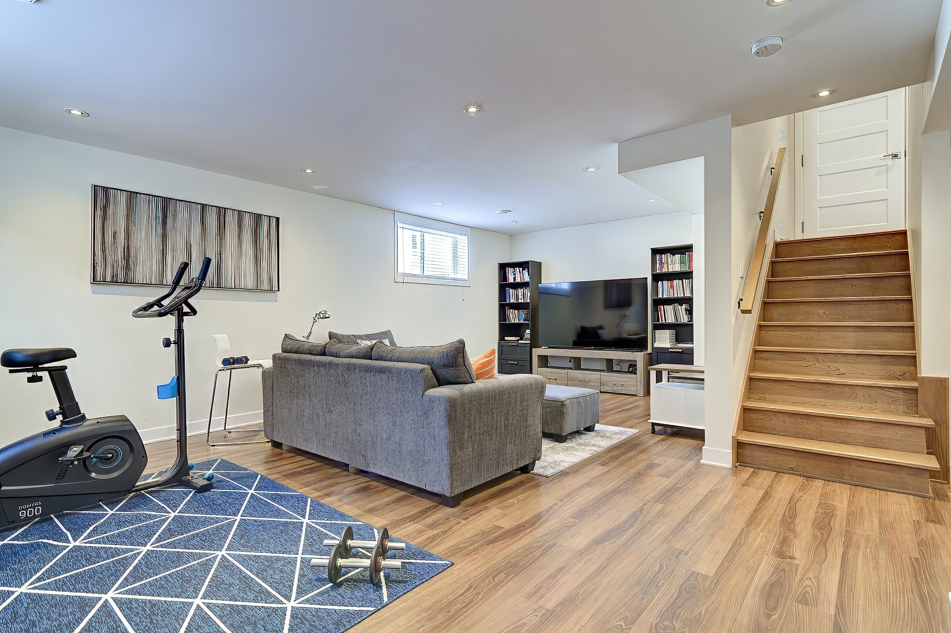 









3645


Rue Orléans

,
Brossard,




QC
J4Y2M1

