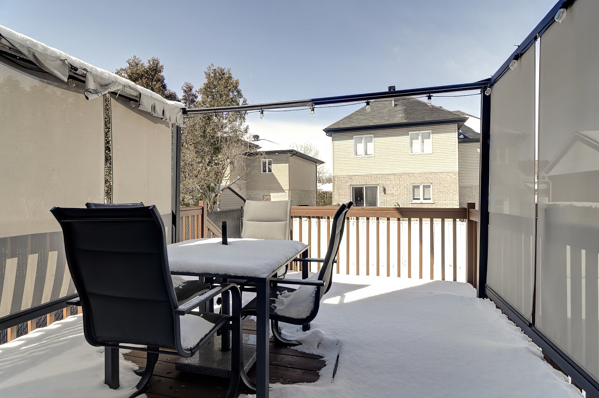 









3645


Rue Orléans

,
Brossard,




QC
J4Y2M1

