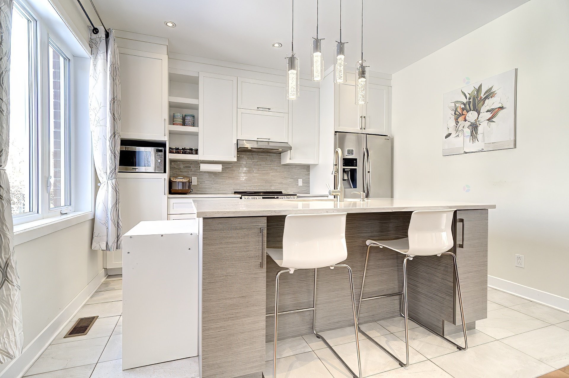 









3645


Rue Orléans

,
Brossard,




QC
J4Y2M1

