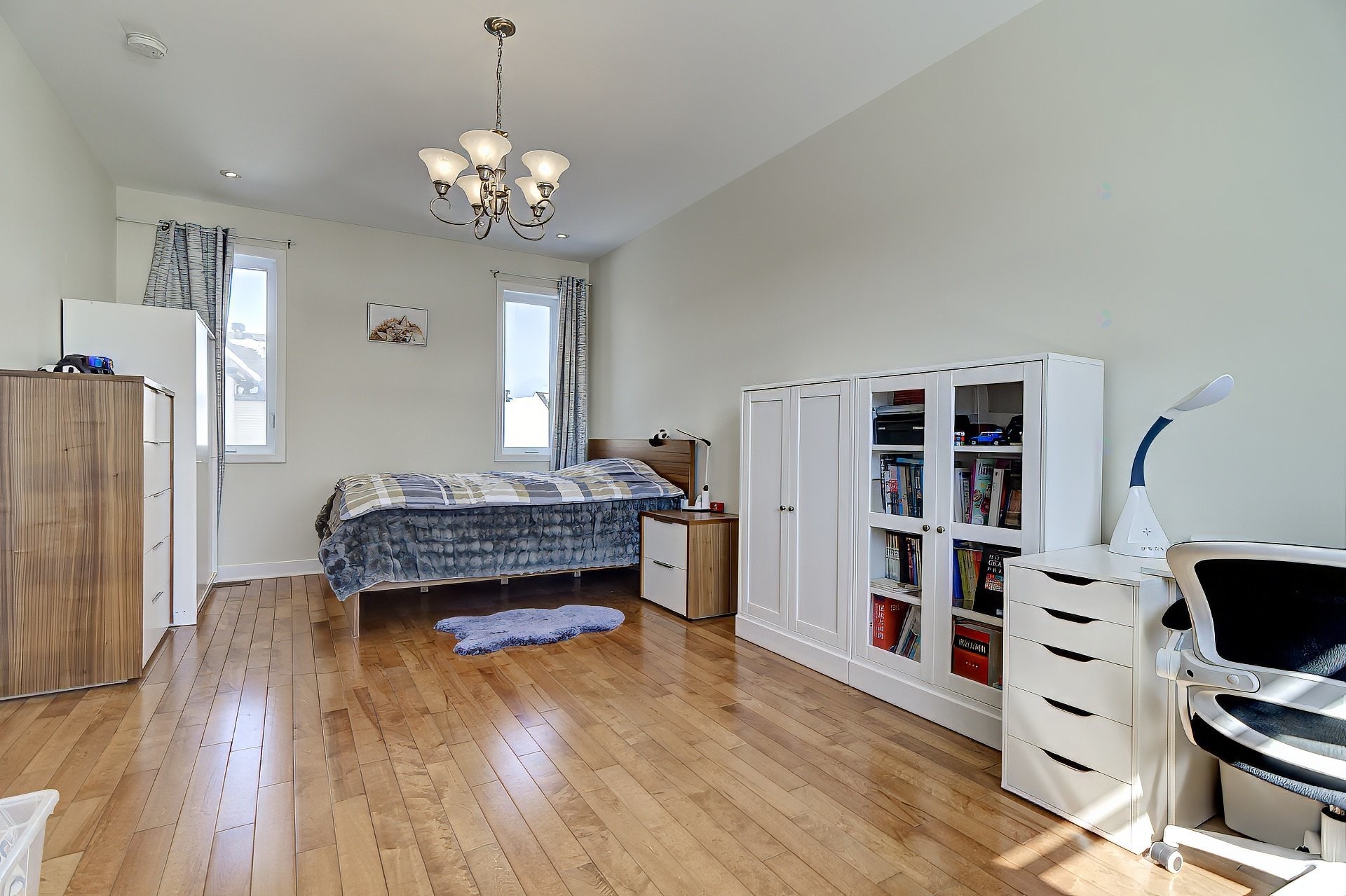 









3645


Rue Orléans

,
Brossard,




QC
J4Y2M1

