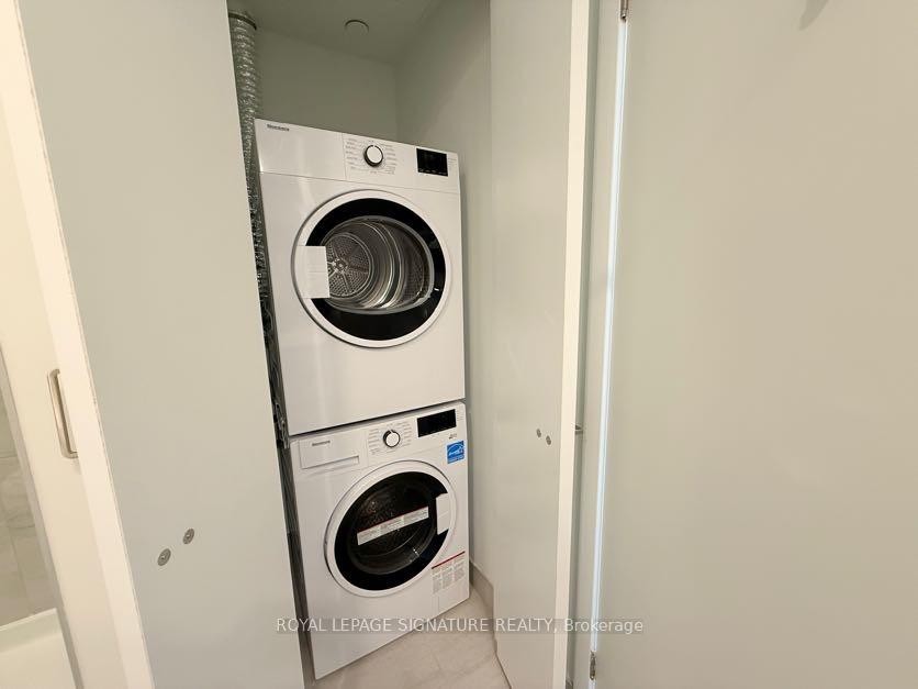 









1


Fairview

Road, 1309,
Mississauga,




ON
L5A 0B4

