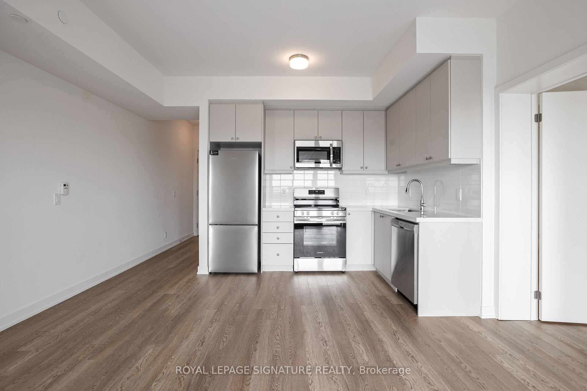 









51


Clarington

Boulevard, 802,
Clarington,




ON
L1C 0A1

