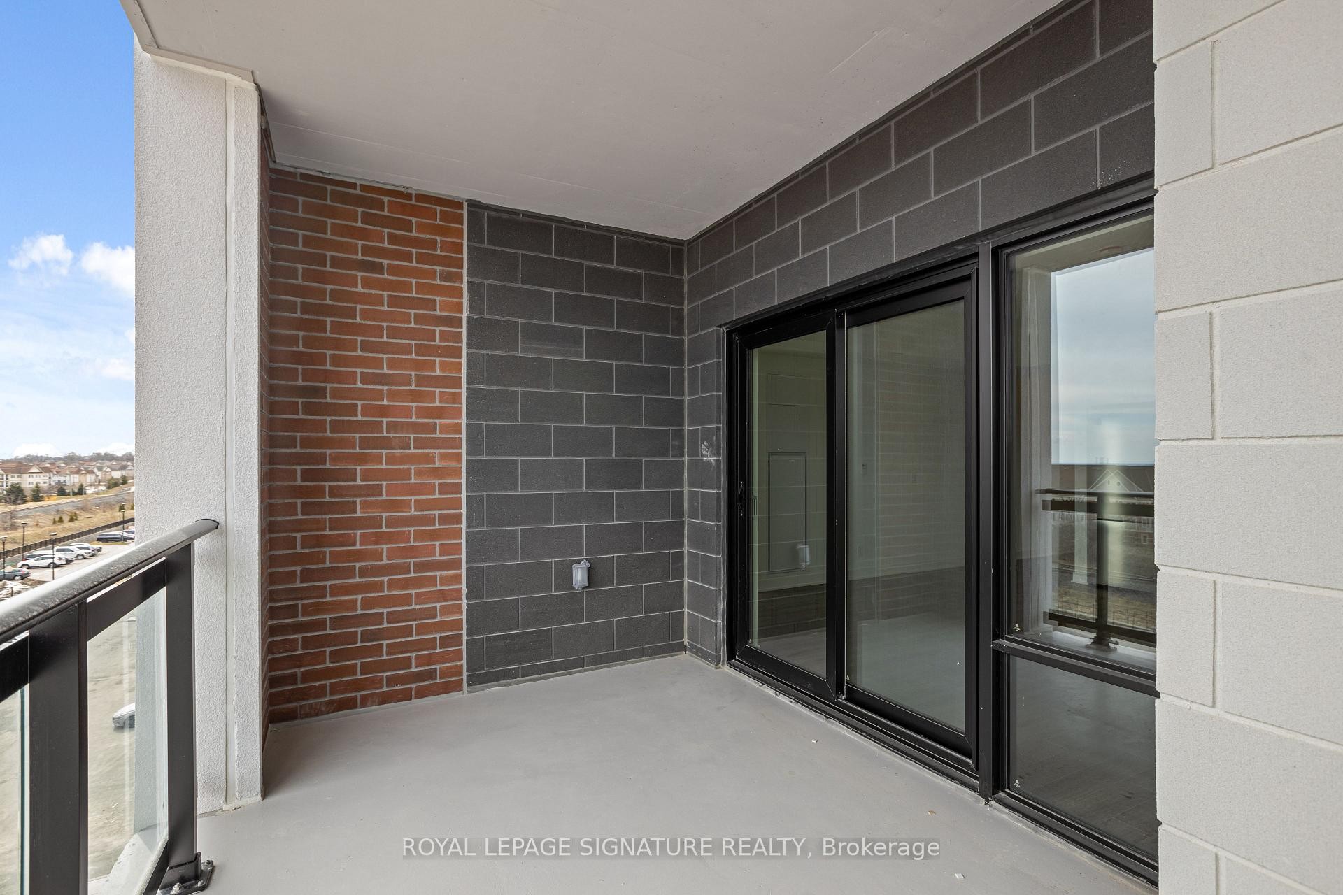 









51


Clarington

Boulevard, 502,
Clarington,




ON
L1C 0A1

