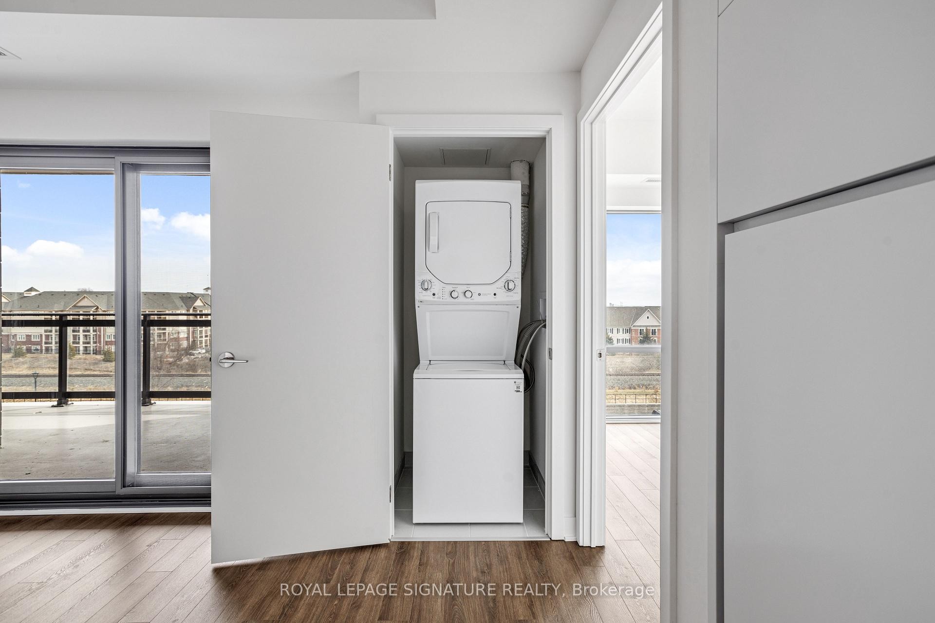 









51


Clarington

Boulevard, 502,
Clarington,




ON
L1C 0A1

