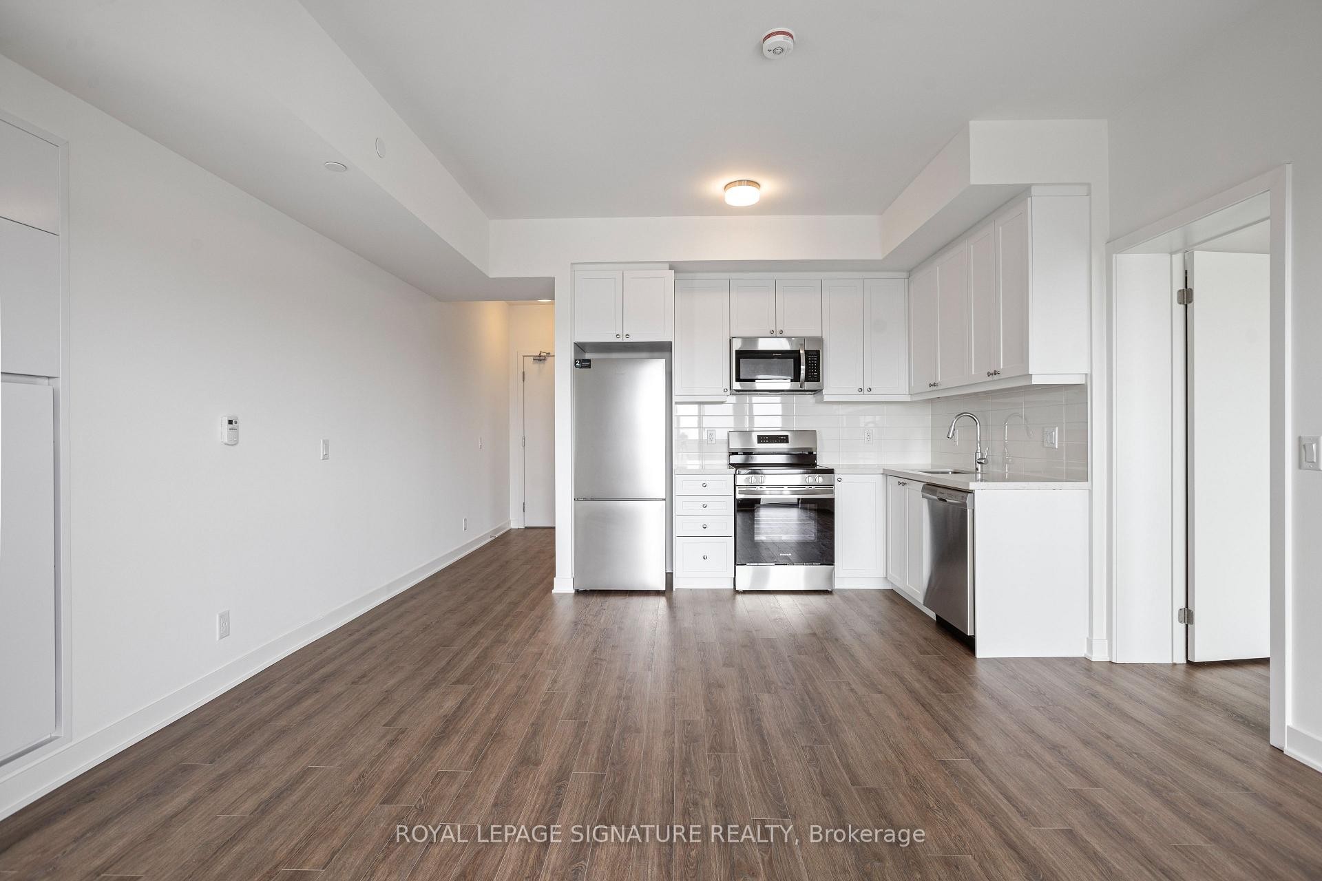 









51


Clarington

Boulevard, 502,
Clarington,




ON
L1C 0A1

