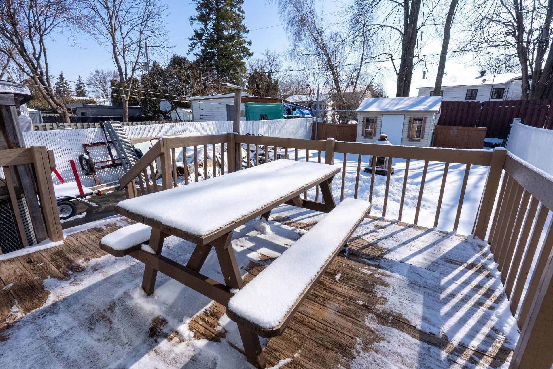 









3876


Rue Nicole

,
Laval (Fabreville),




QC
H7P1L1

