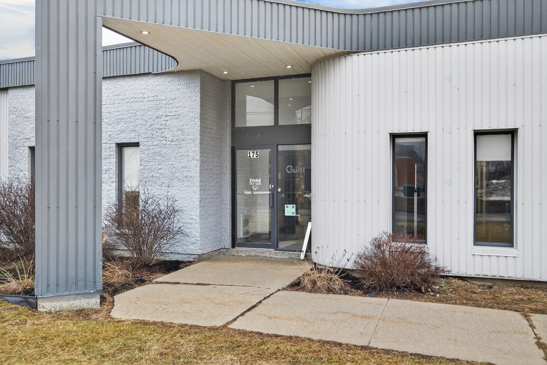









175A


Rue Péladeau

,
Magog,




QC
J1X5G9

