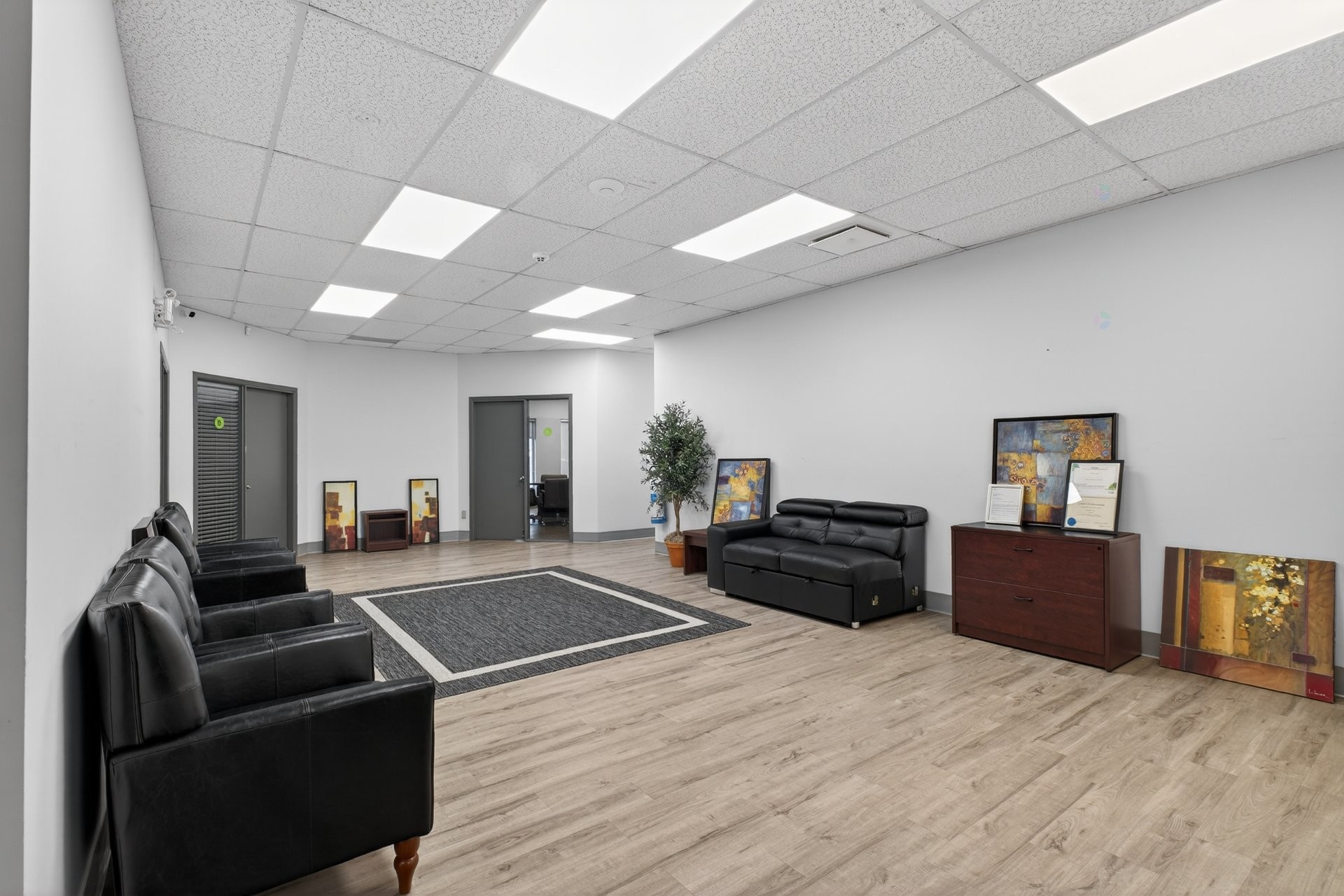 









175A


Rue Péladeau

,
Magog,




QC
J1X5G9

