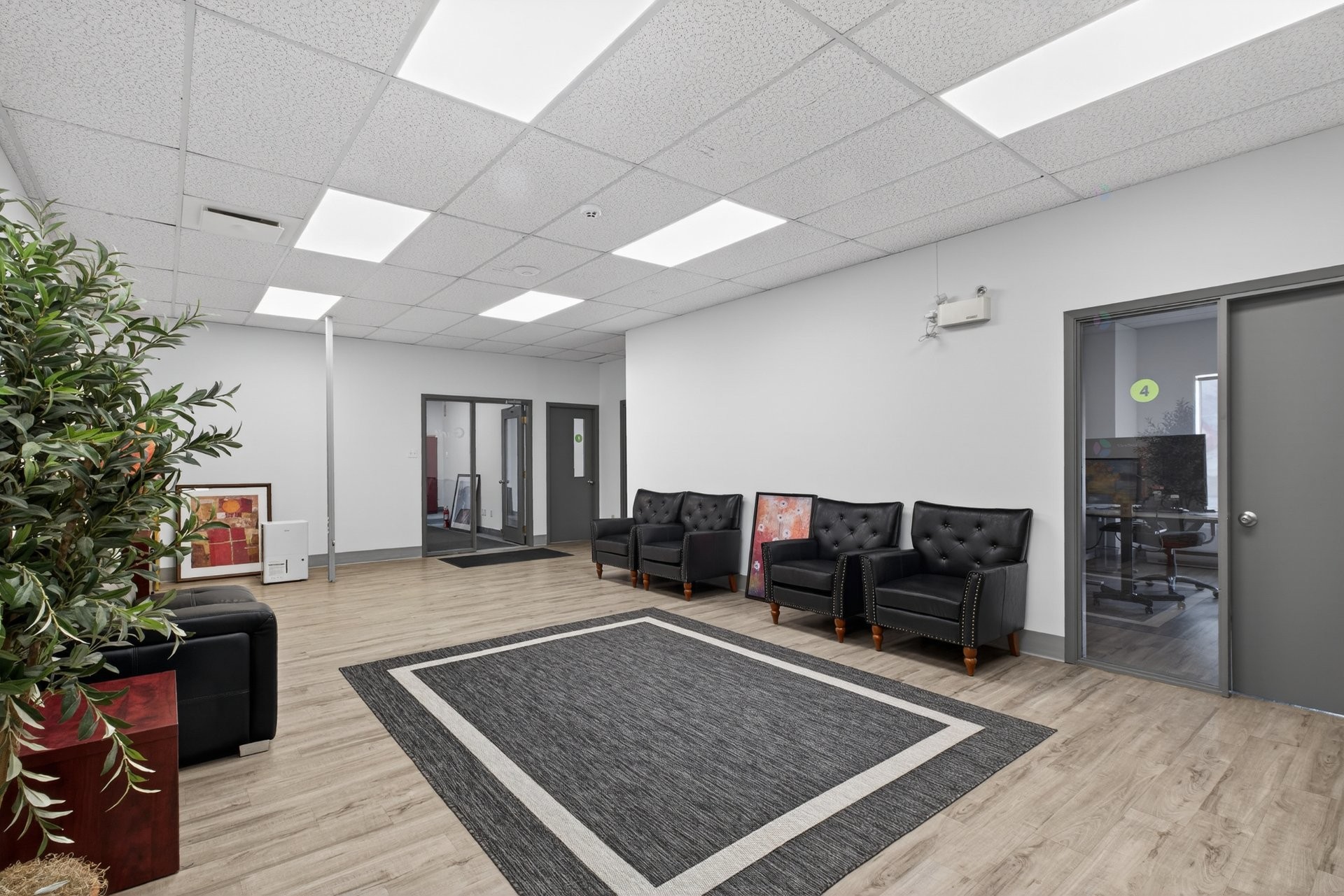 









175A


Rue Péladeau

,
Magog,




QC
J1X5G9

