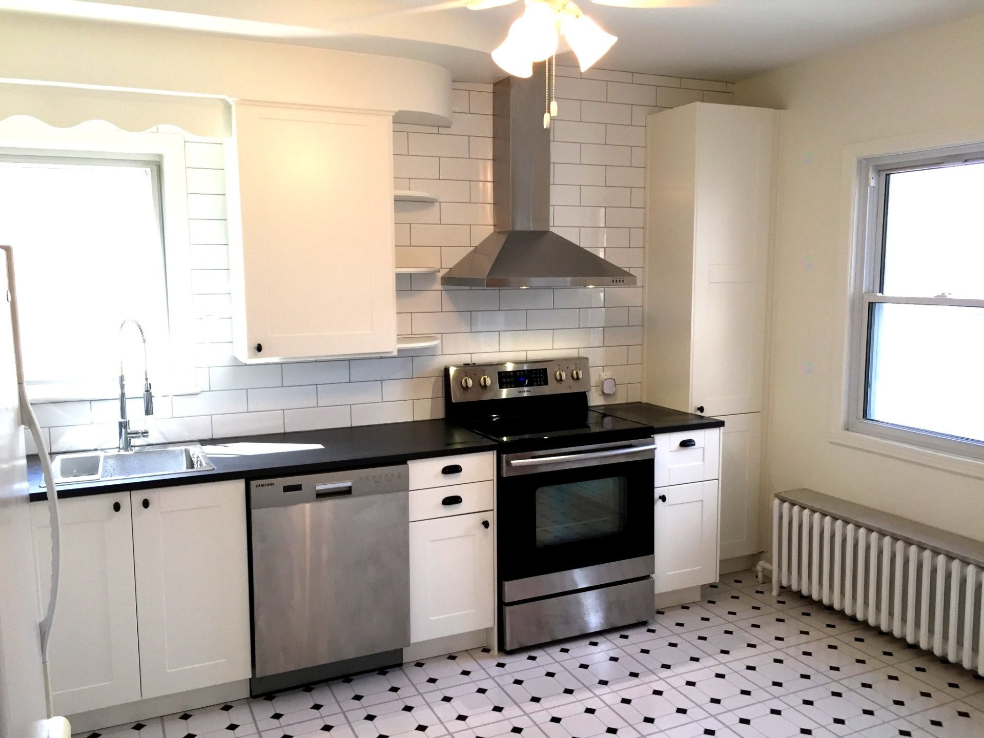 









10497


Boul. St-Laurent

, 1,
Montréal (Ahuntsic-Cartierville),




QC
H3L2P1

