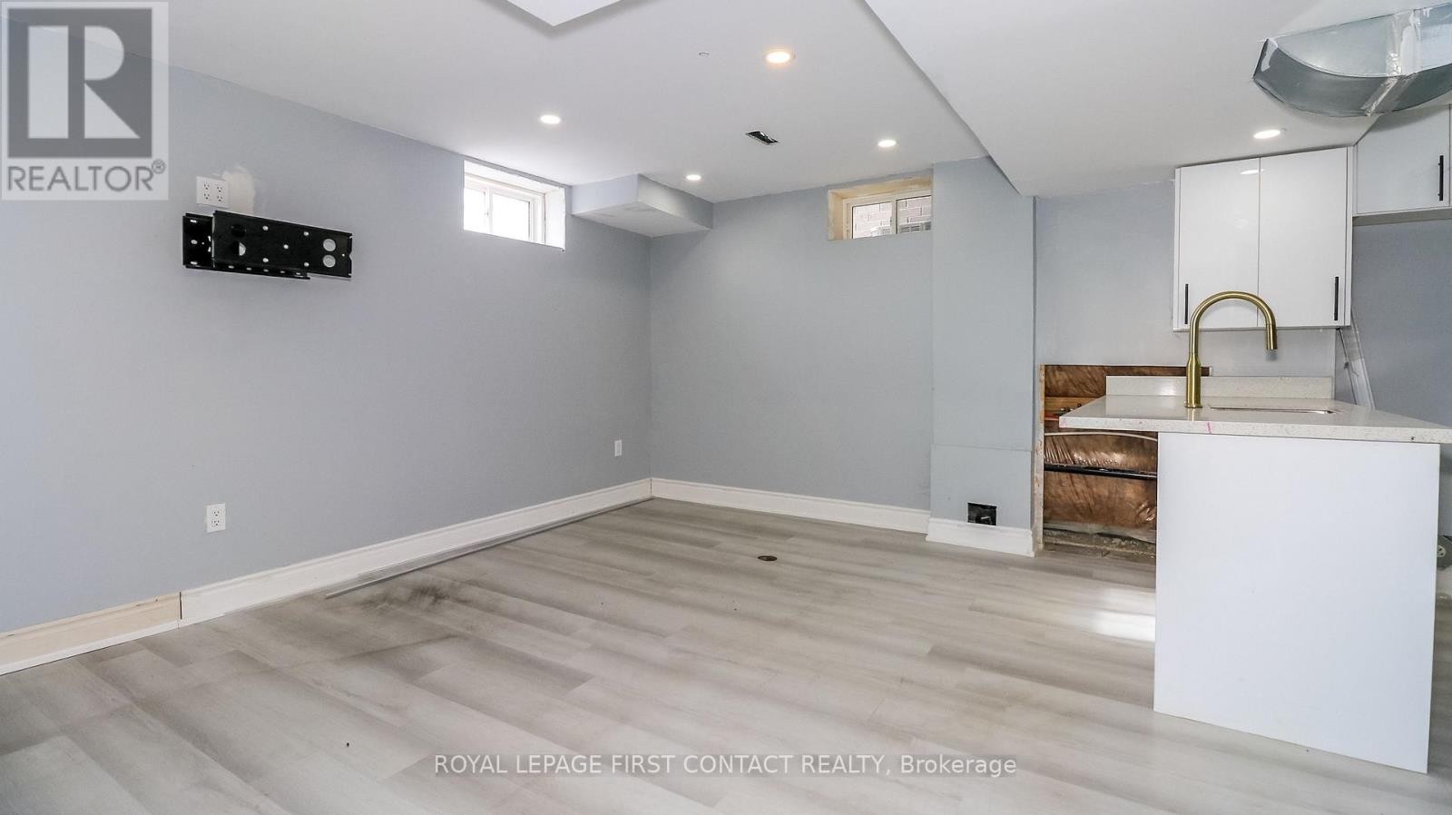












142 SEELEY AVENUE

,
Southgate,




Ontario
N0C1B0


