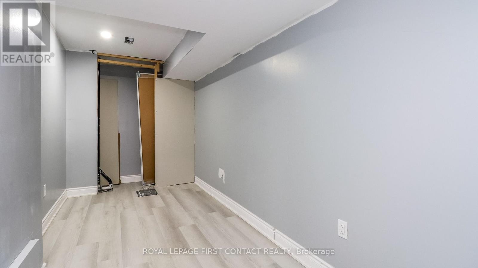 












142 SEELEY AVENUE

,
Southgate,




Ontario
N0C1B0

