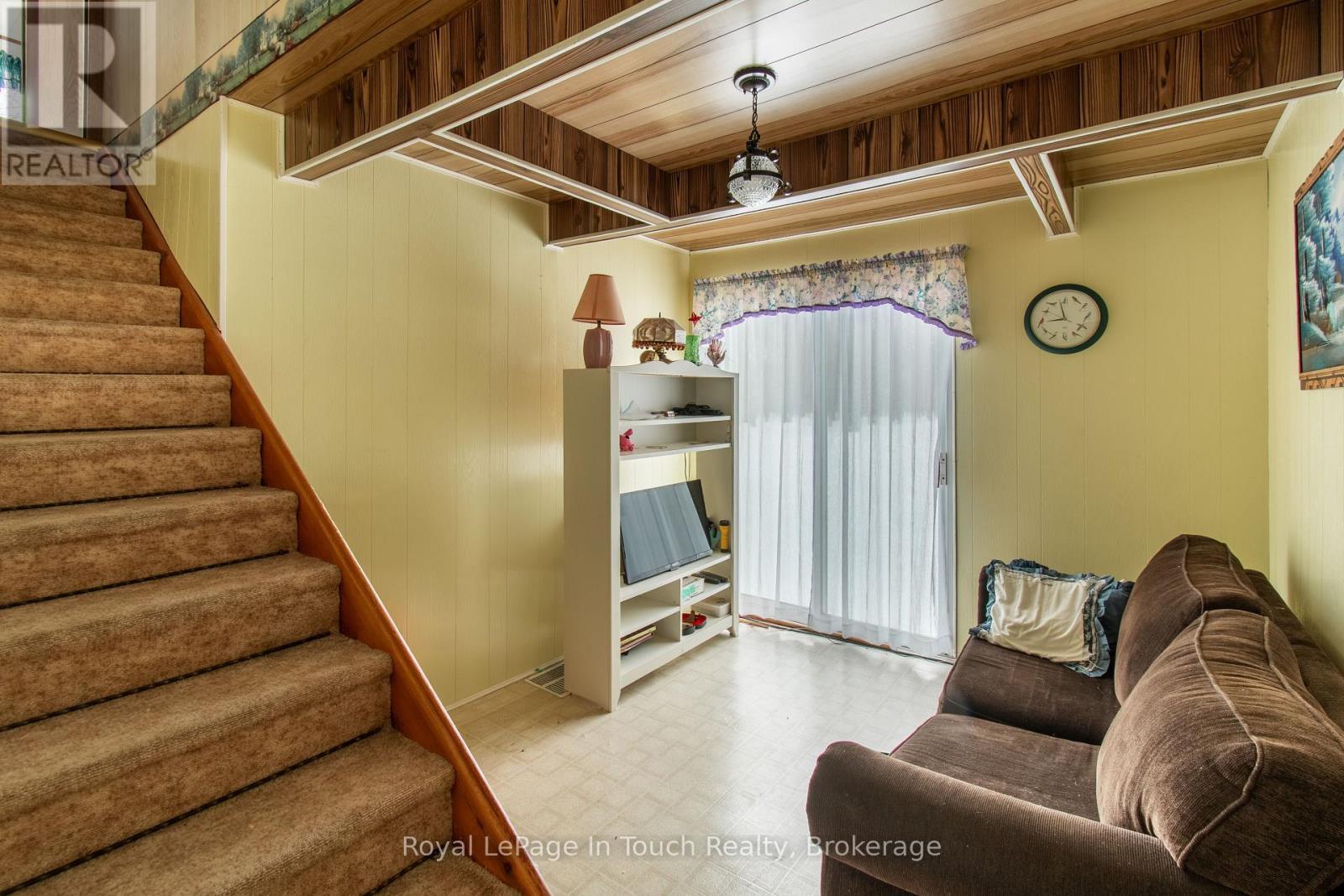 












874 CEDAR POINT ROAD

,
Tiny,




Ontario
L9M0K1

