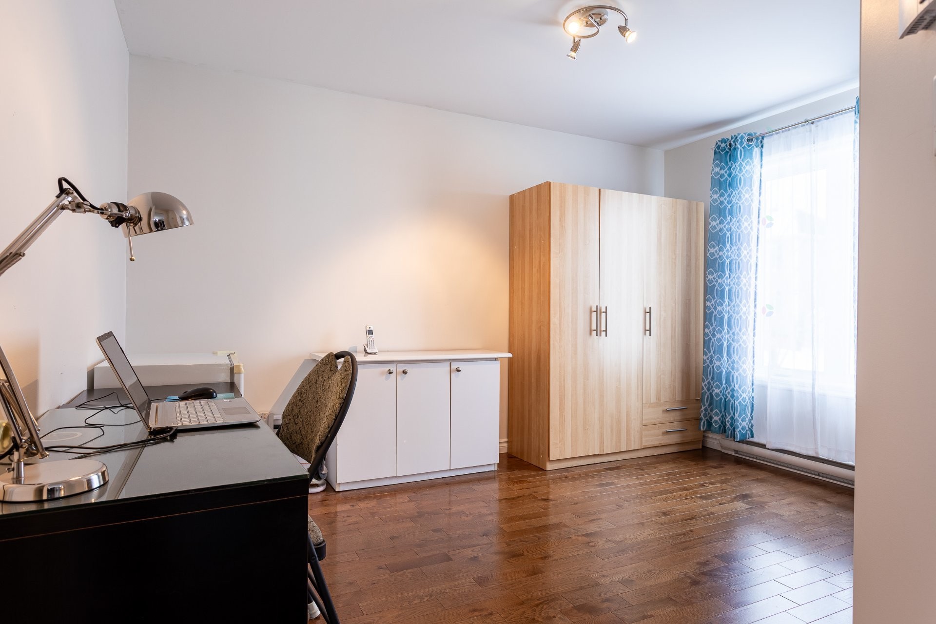 









1375


Rue P.-Dizy-Montplaisir

,
Trois-Rivières,




QC
G8V0B7

