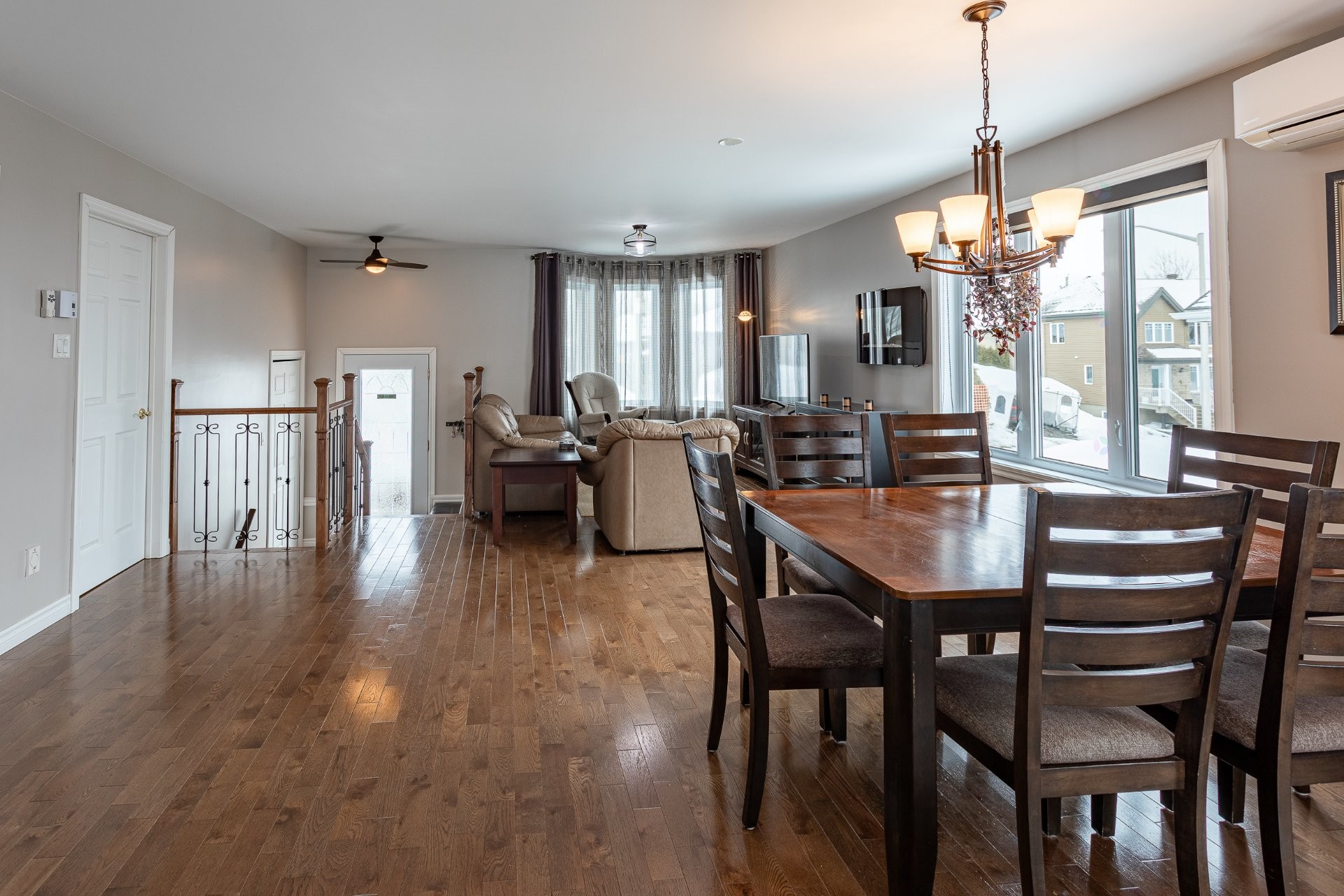









1375


Rue P.-Dizy-Montplaisir

,
Trois-Rivières,




QC
G8V0B7

