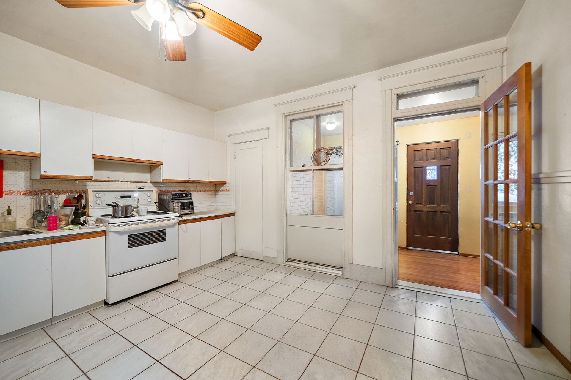 









7761


Av. Wiseman

,
Montréal (Villeray/Saint-Michel/Parc-Extension),




QC
H3N2N8

