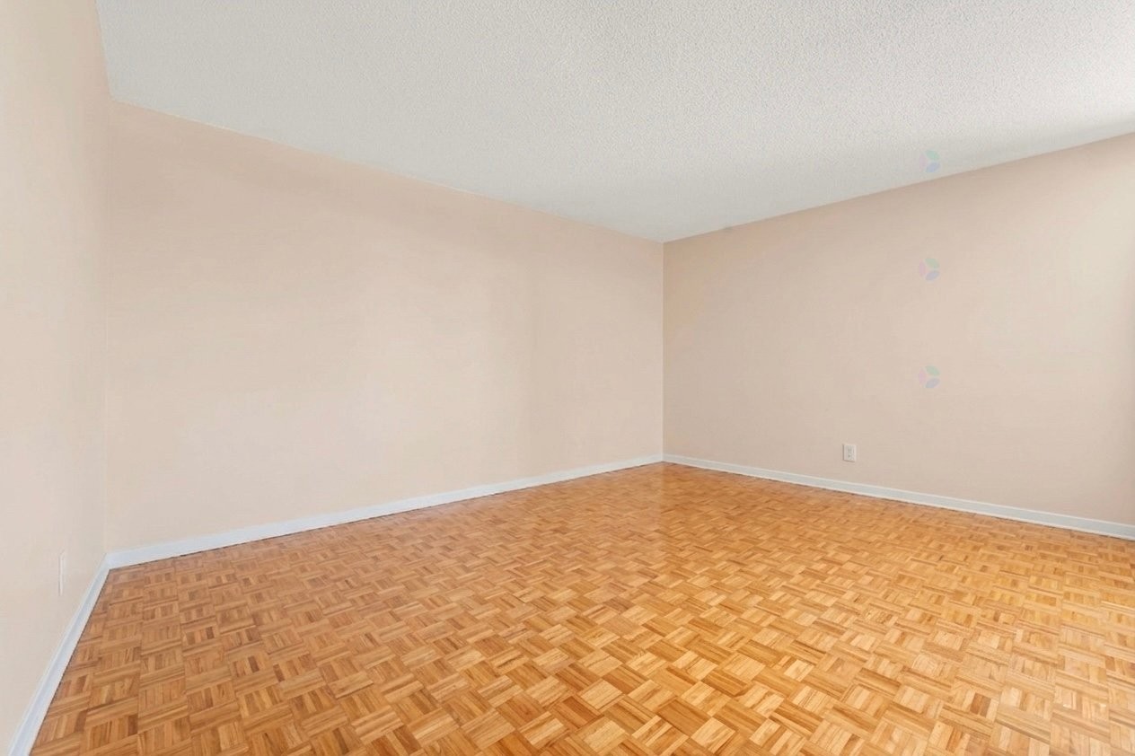 









285


Rue Laurier

, 608,
Gatineau (Hull),




QC
J8X3W9

