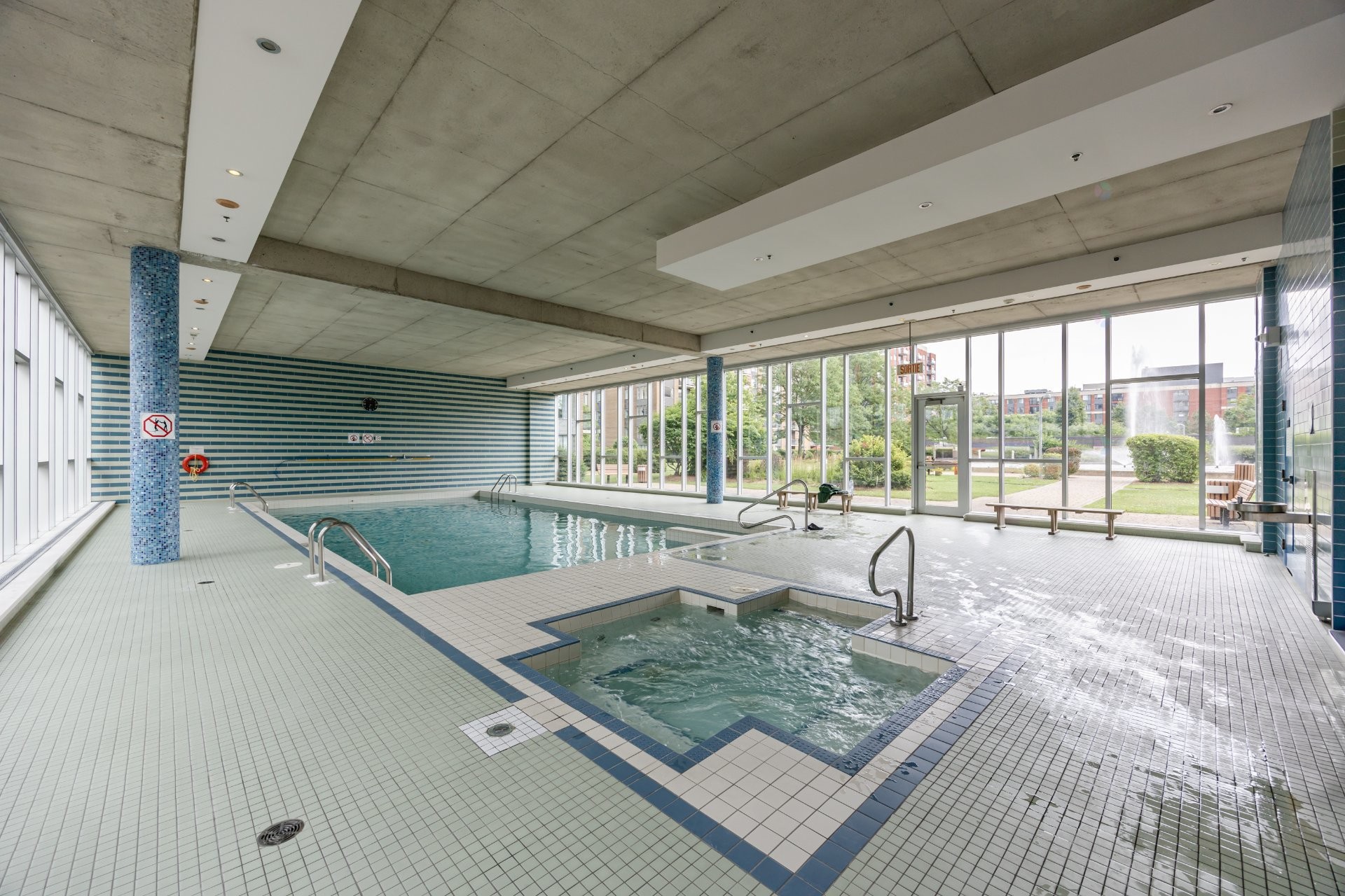 









651


Rue de la Montagne

, 807,
Montréal (Ville-Marie),




QC
H3C0G2

