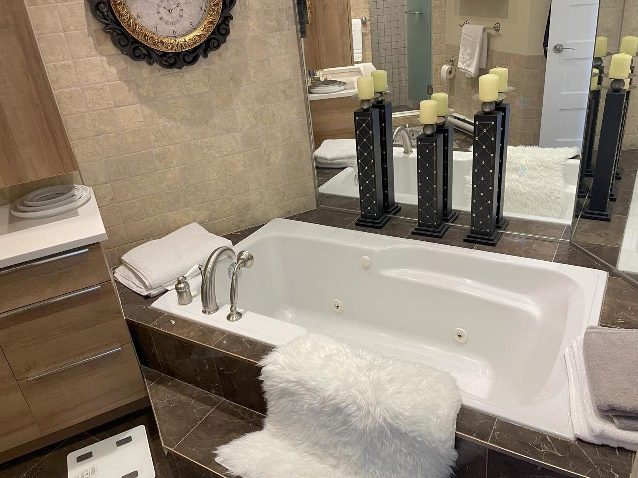 









61


Prom .des Îles 

, 2,
Laval (Chomedey),




QC
H7W5J6

