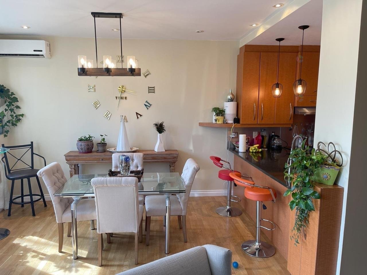 









61


Prom .des Îles 

, 2,
Laval (Chomedey),




QC
H7W5J6

