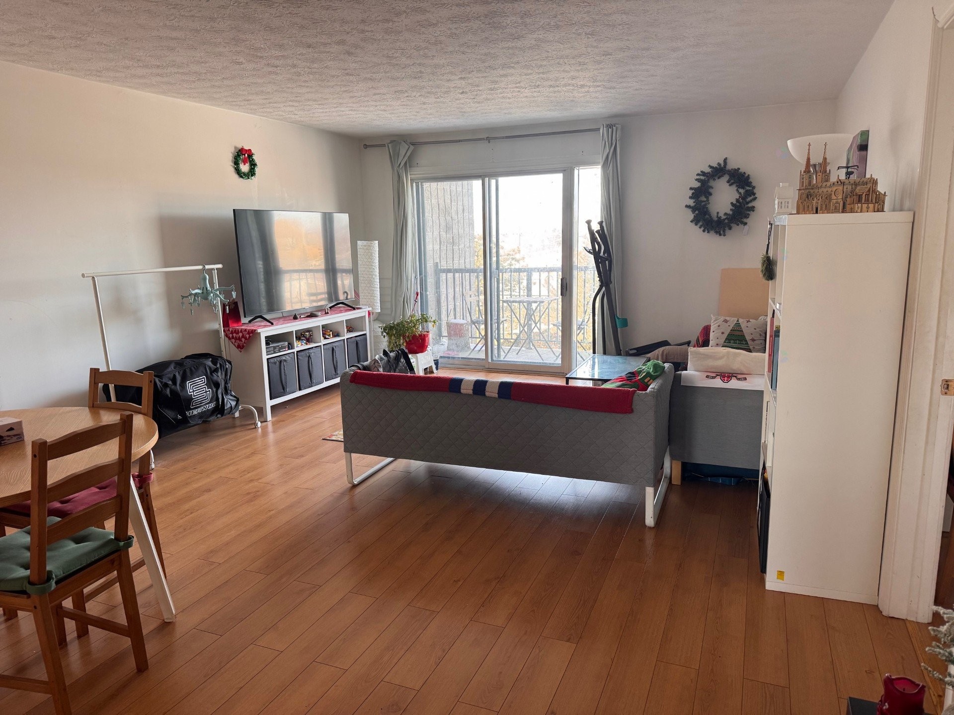 









345


Place Trianon

, 202,
Brossard,




QC
J4W1M9

