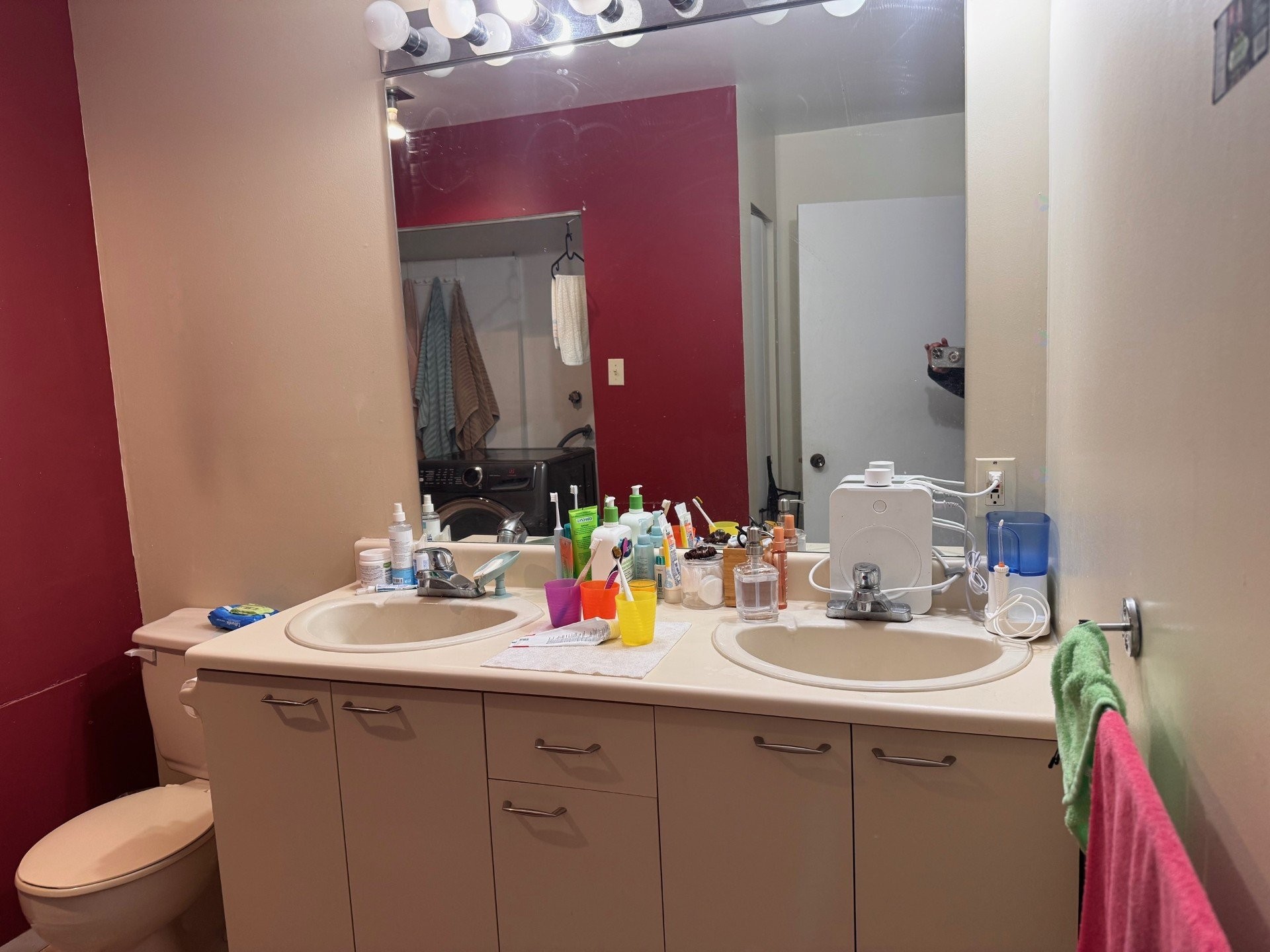 









345


Place Trianon

, 202,
Brossard,




QC
J4W1M9

