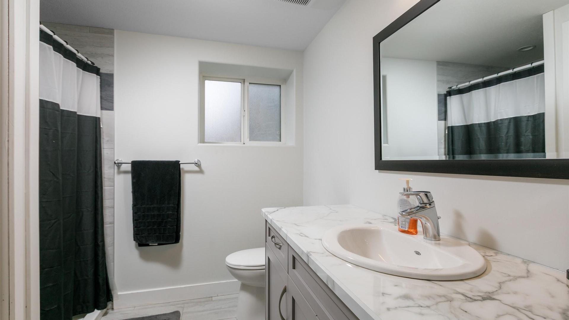 









340


Patterson

Road,
Kelowna,




BC
V1X 2L2

