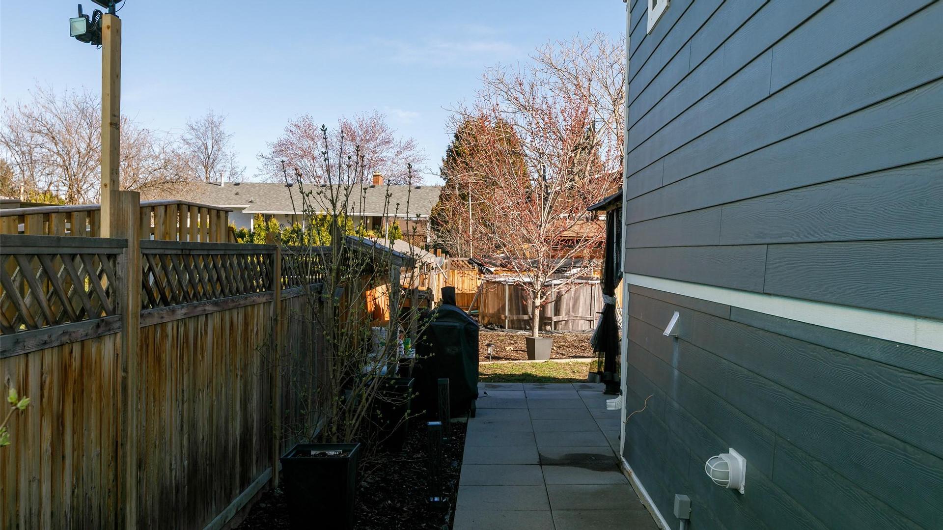 









340


Patterson

Road,
Kelowna,




BC
V1X 2L2

