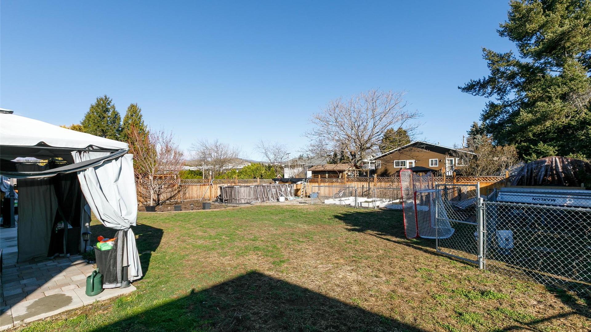 









340


Patterson

Road,
Kelowna,




BC
V1X 2L2

