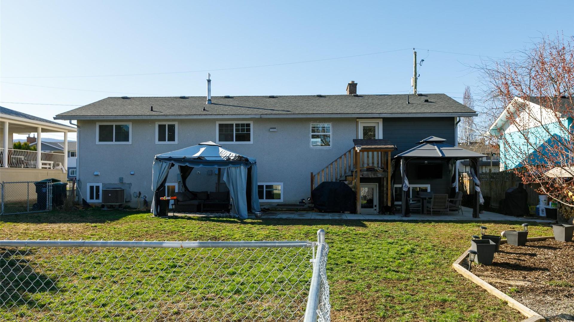 









340


Patterson

Road,
Kelowna,




BC
V1X 2L2


