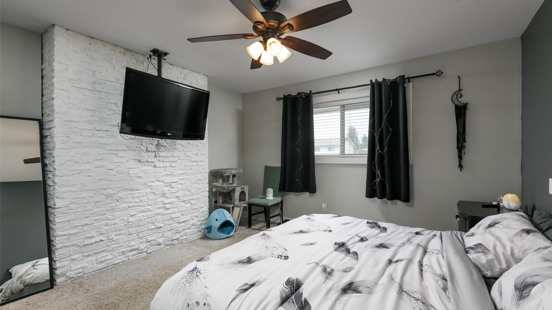









340


Patterson

Road,
Kelowna,




BC
V1X 2L2


